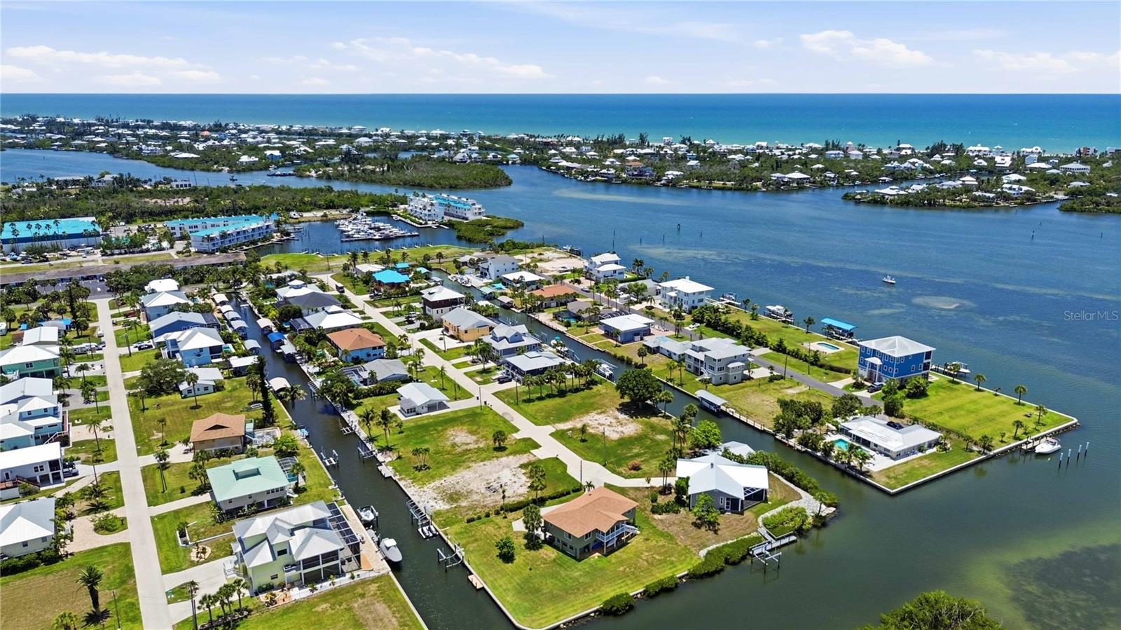 PALM POINT - Residential