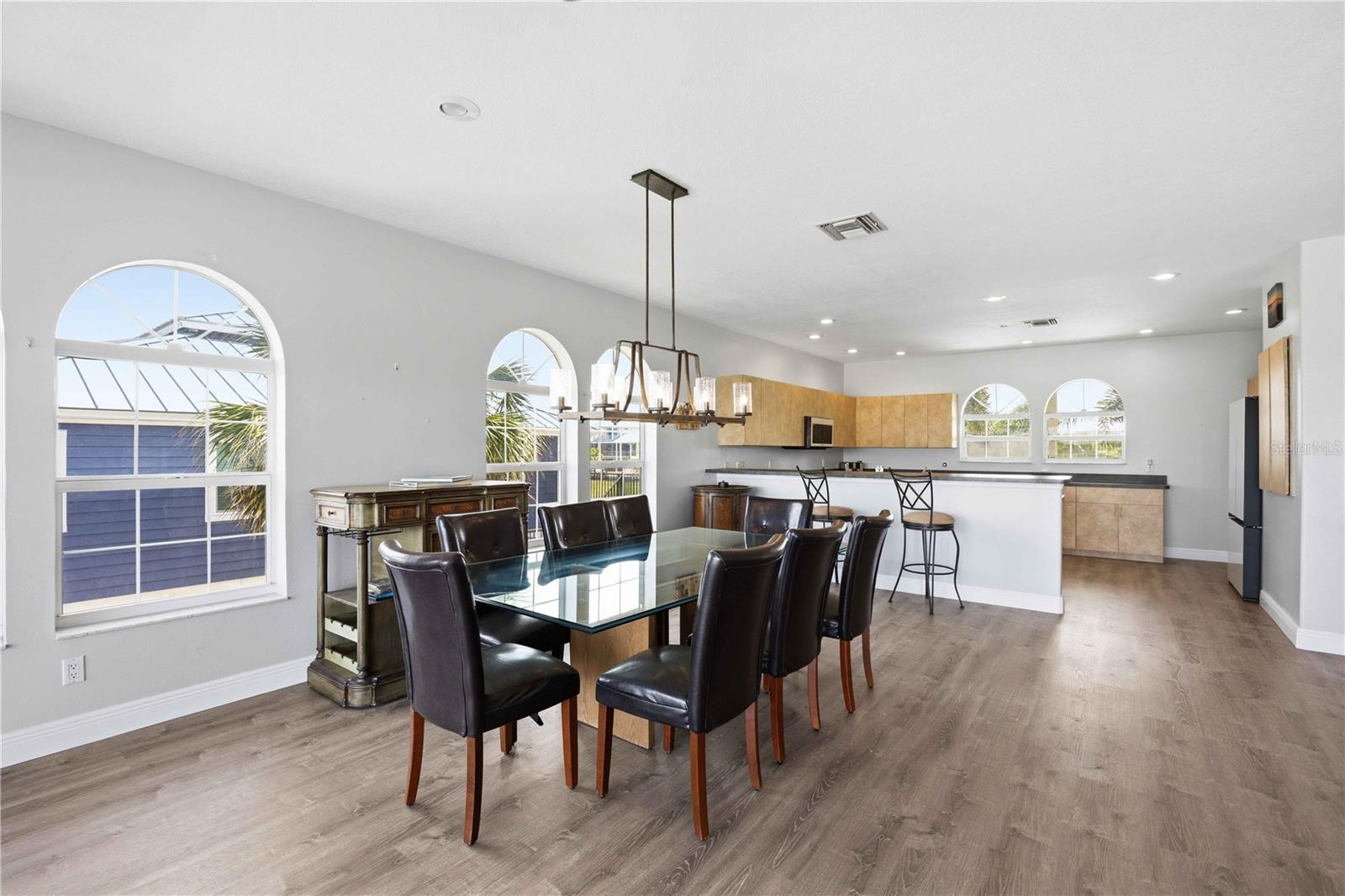 PALM POINT - Residential