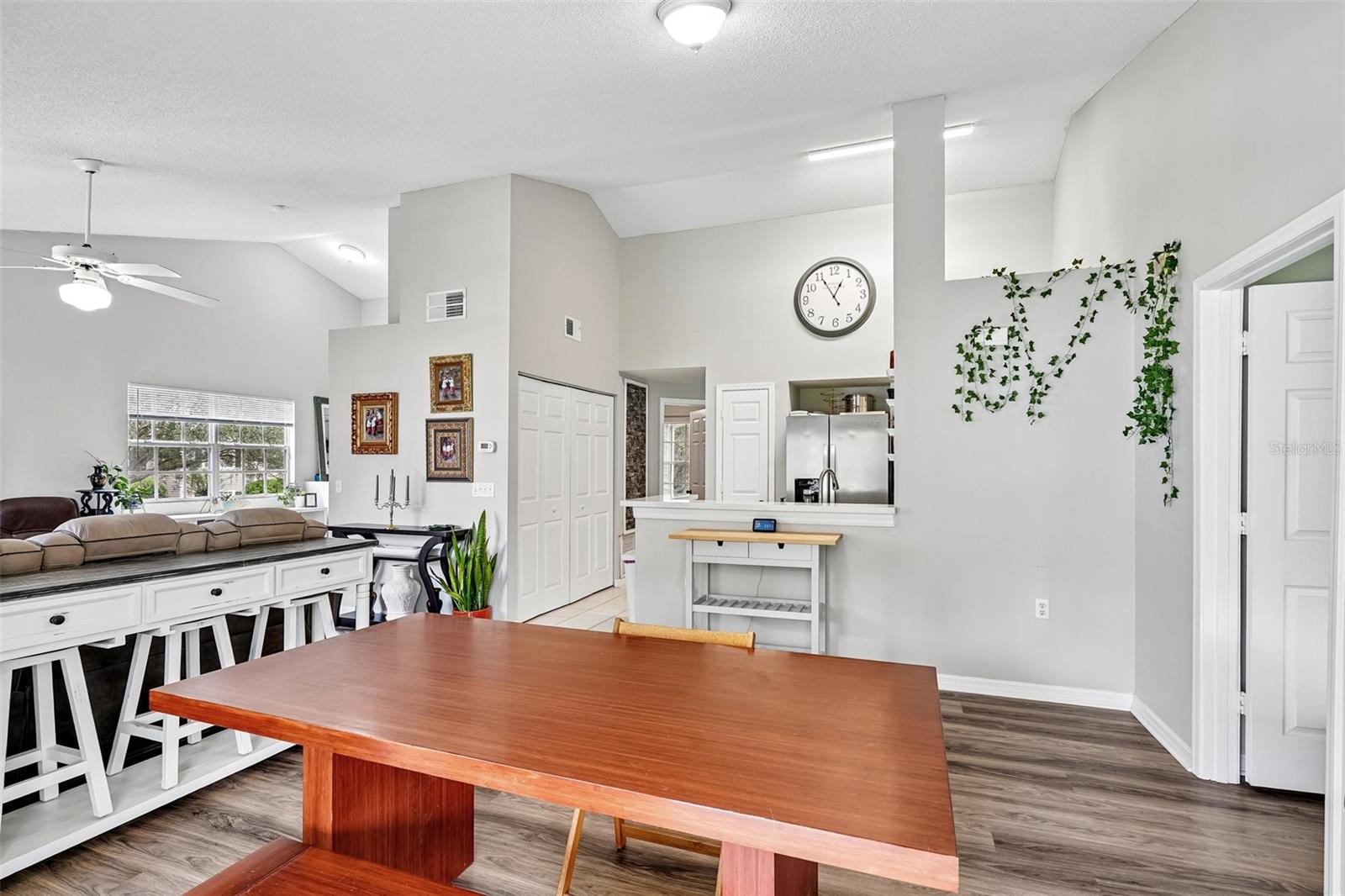 THE LINKS - Residential