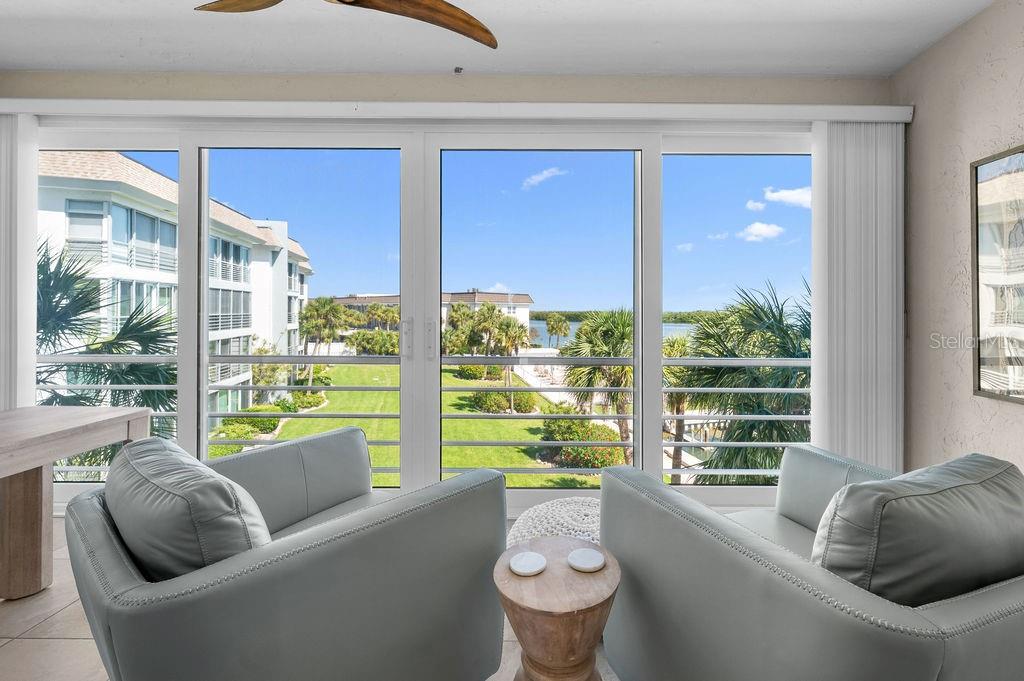 SUTTON PLACE - Residential