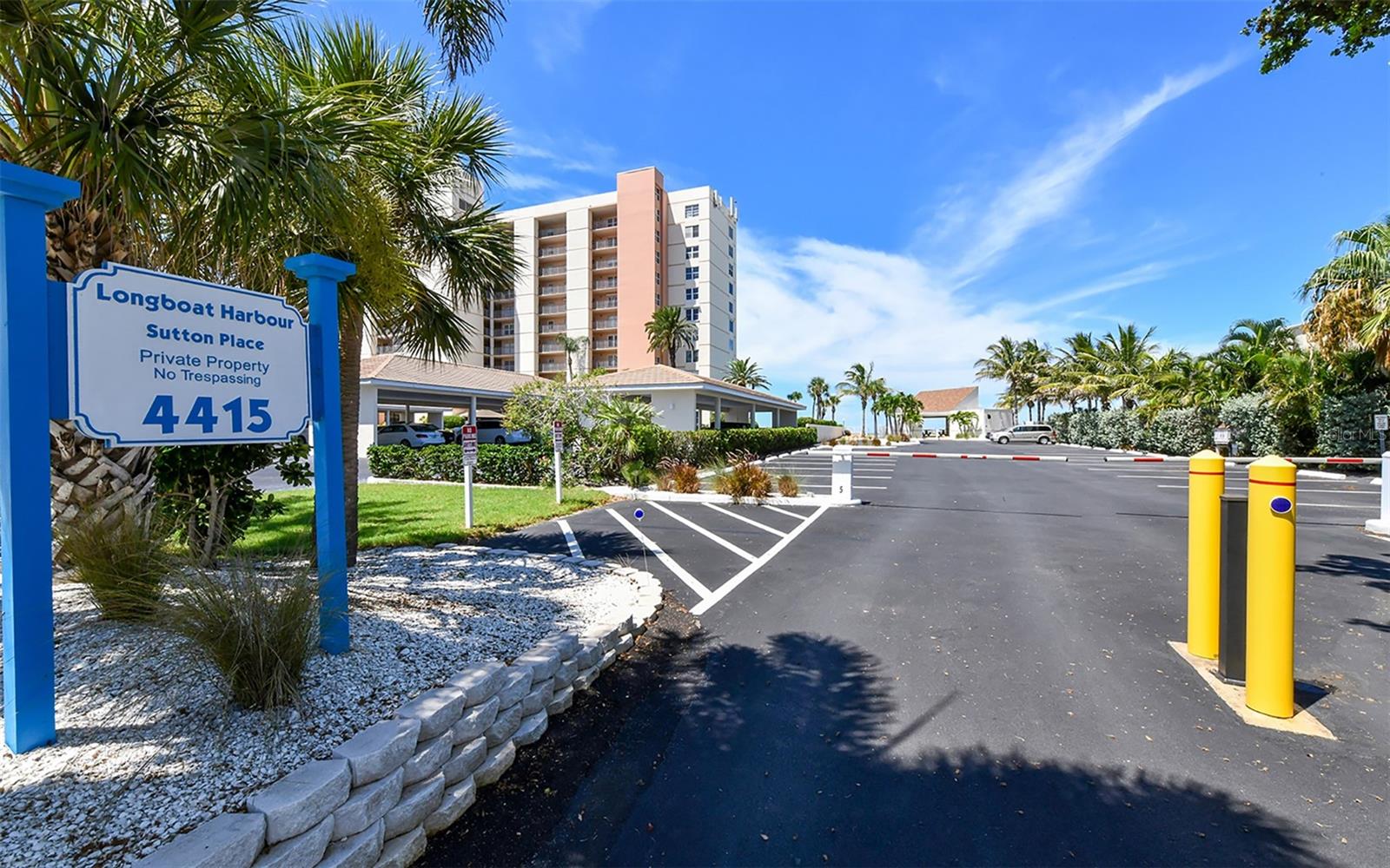 SUTTON PLACE - Residential