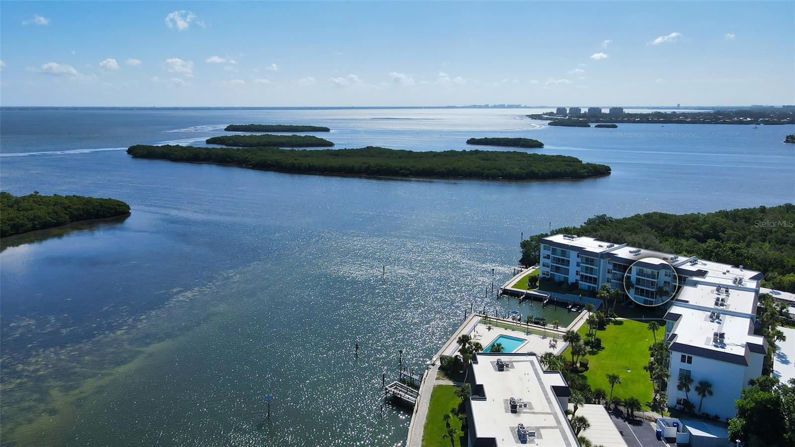 SUTTON PLACE - Residential