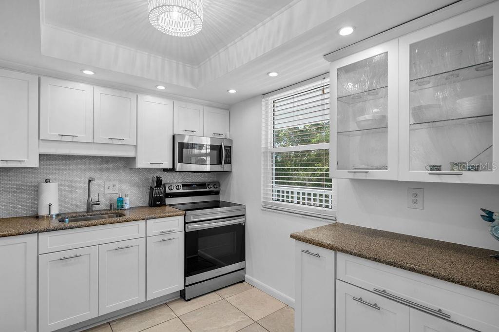 SUTTON PLACE - Residential
