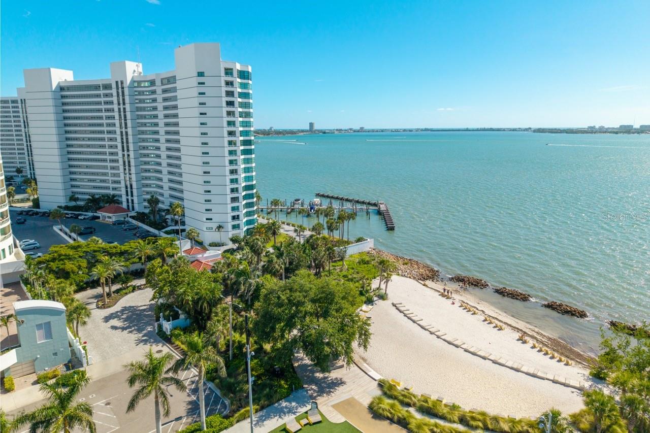 CONDO ON THE BAY TOWER II - Residential
