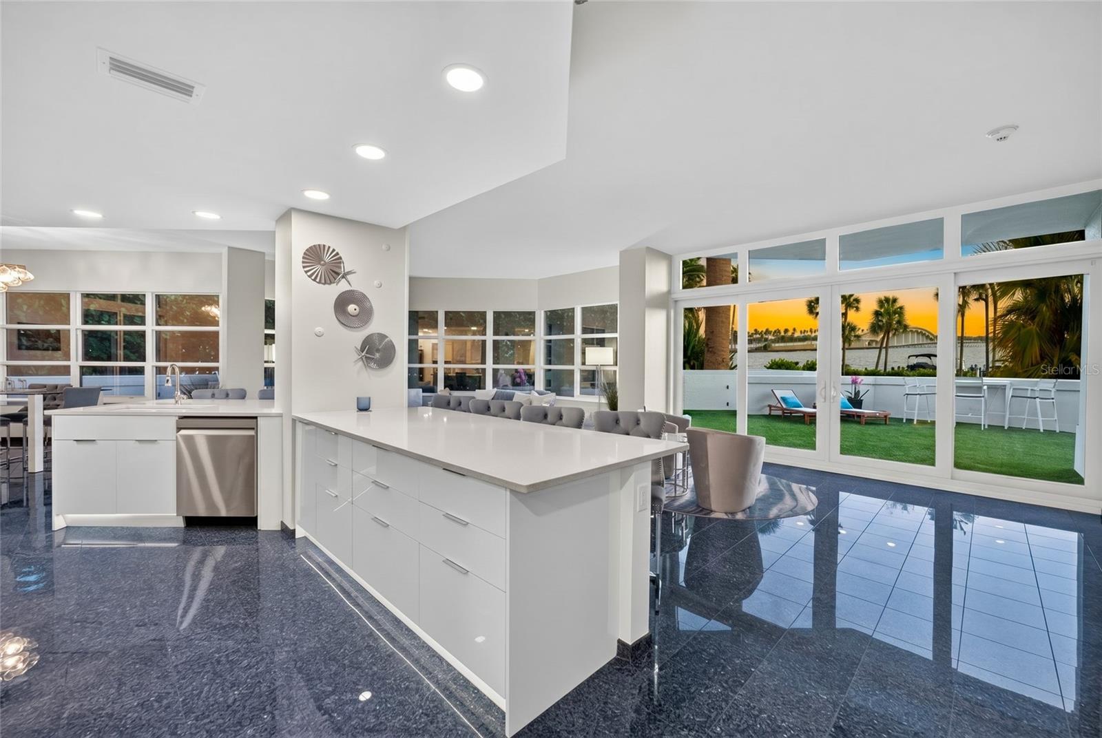 CONDO ON THE BAY TOWER II - Residential