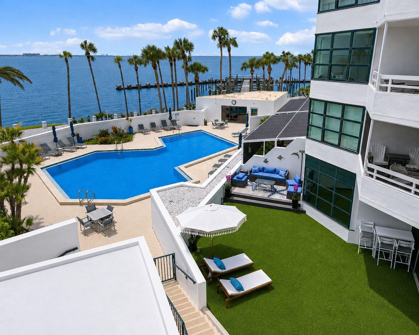 CONDO ON THE BAY TOWER II - Residential