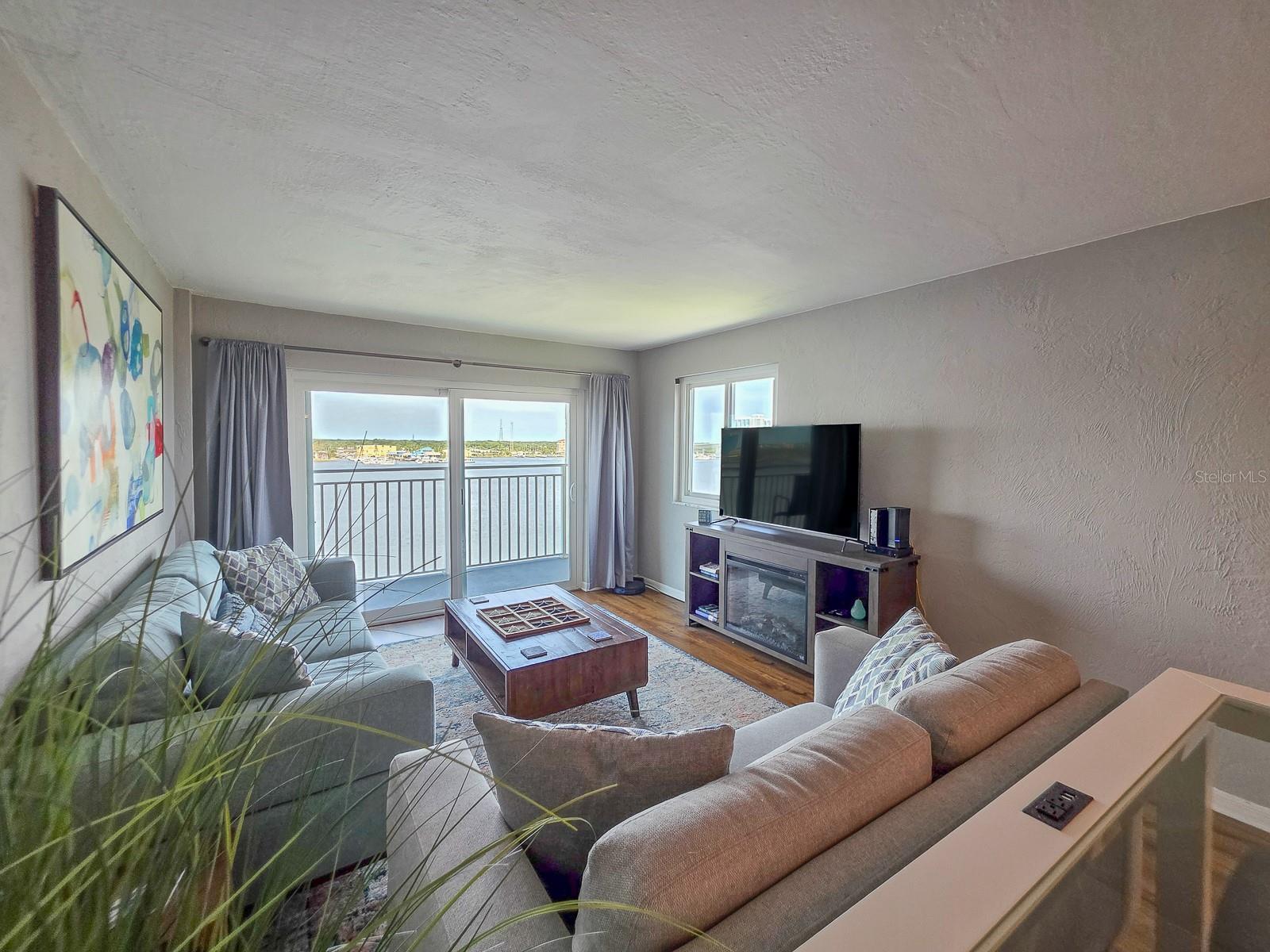 HARBOR VIEW CONDO - Residential