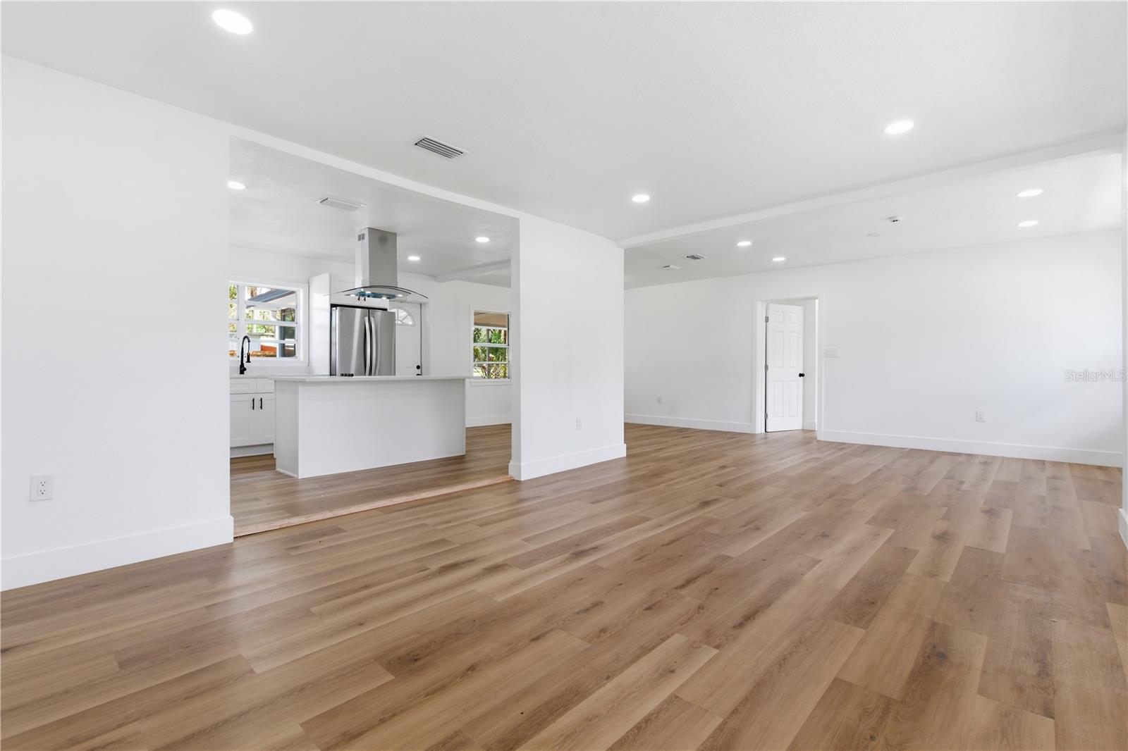HAMNER'S W E FOREST ACRES - Residential