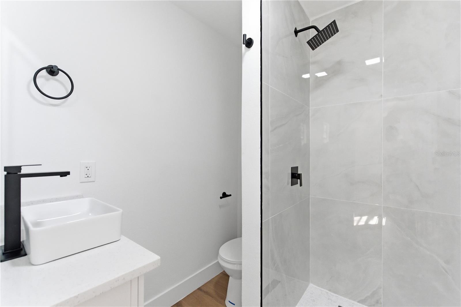 HAMNER'S W E FOREST ACRES - Residential