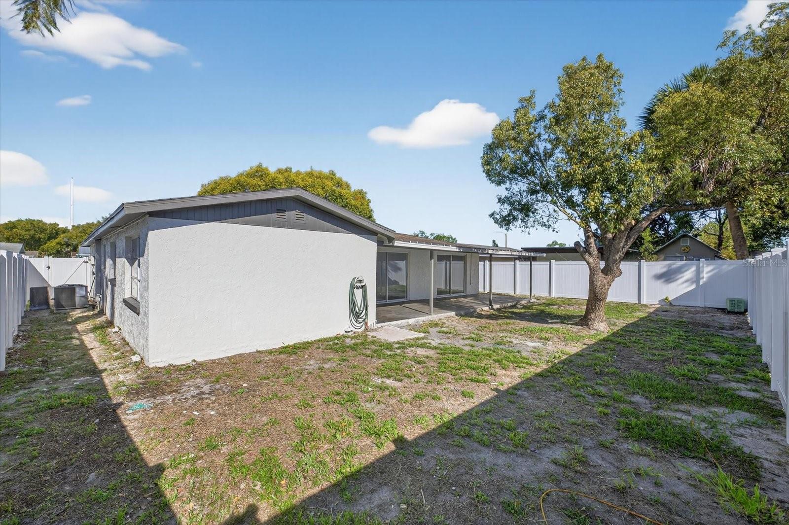 REGENCY PARK - Residential