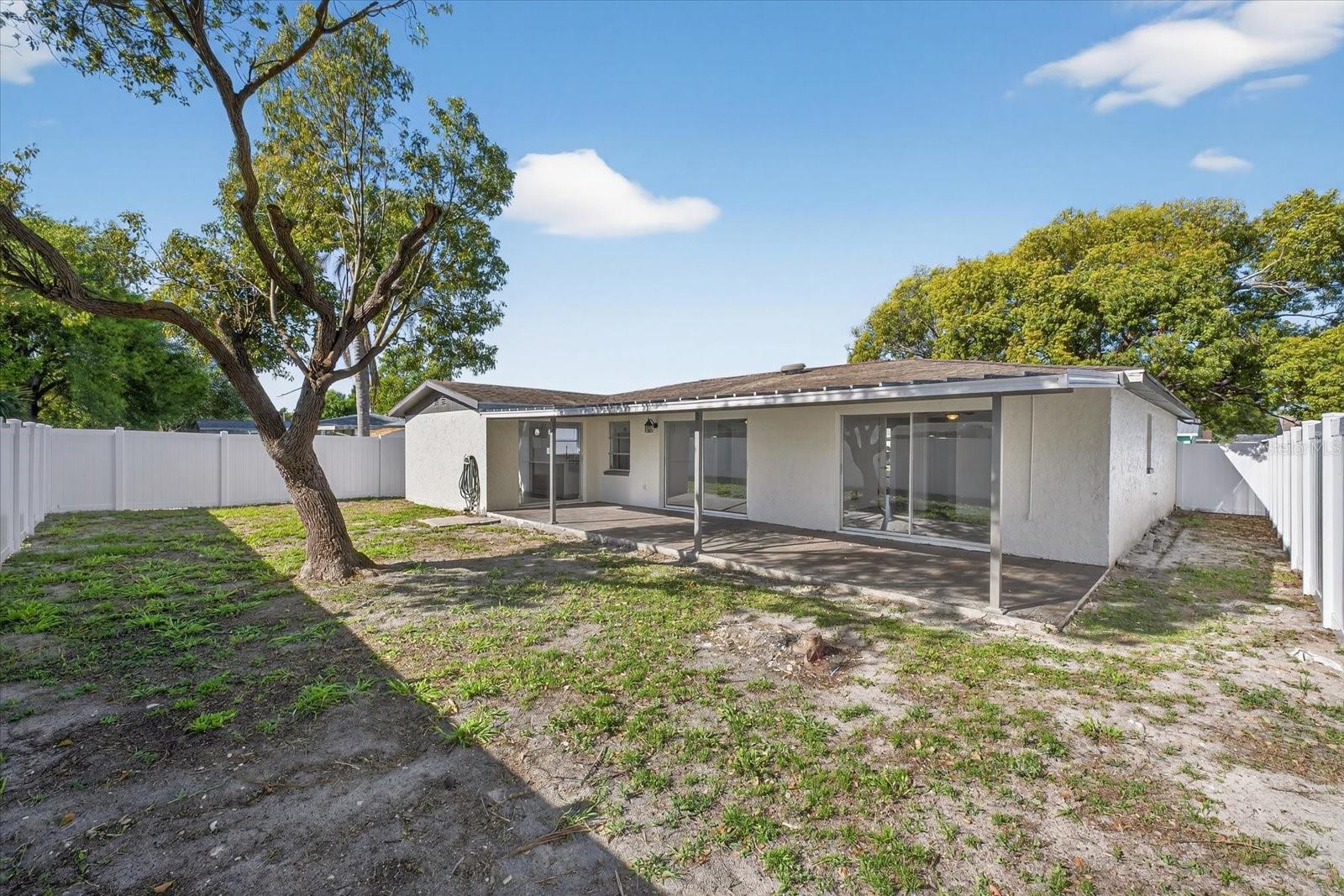 REGENCY PARK - Residential