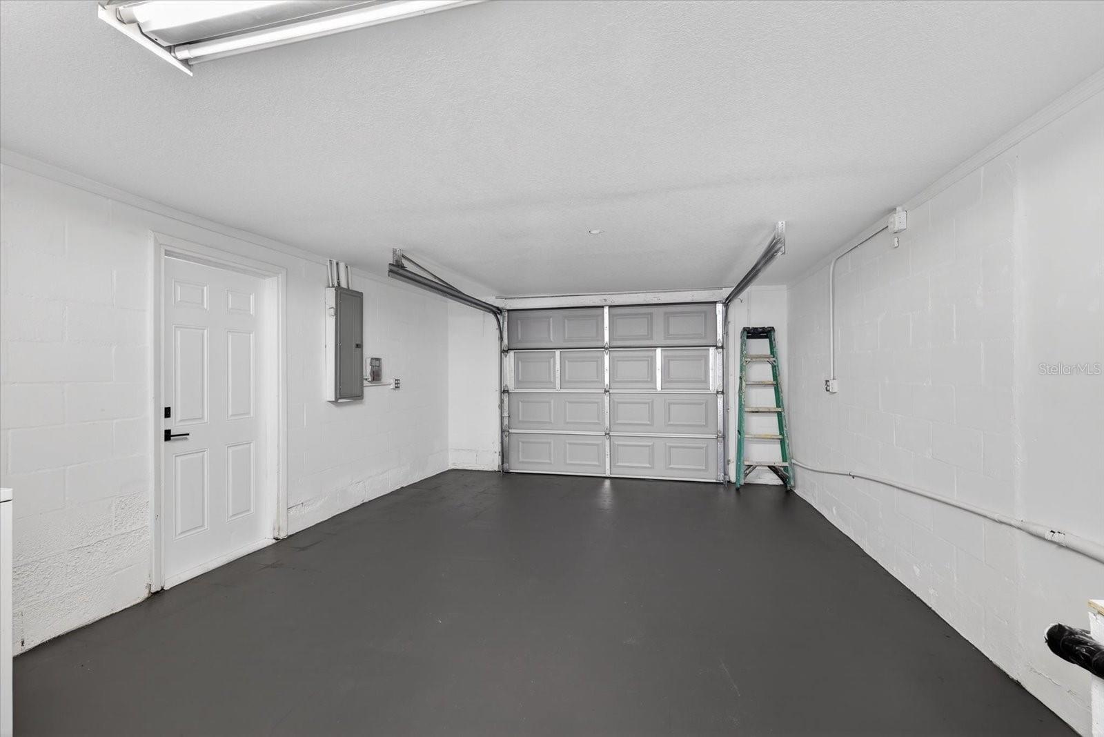 REGENCY PARK - Residential