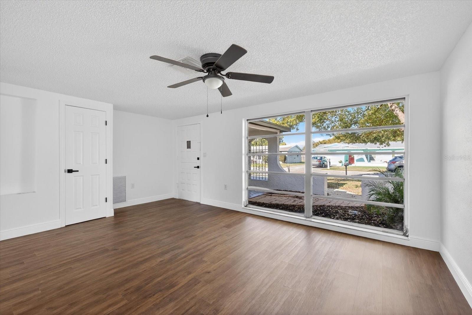 REGENCY PARK - Residential