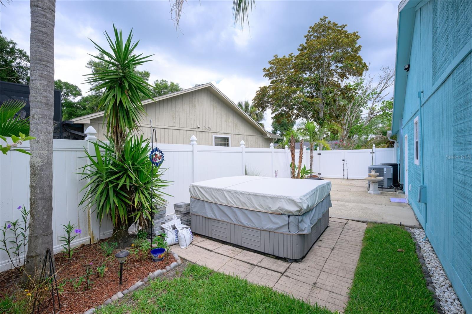 NORTHBROOK UN 05 - Residential