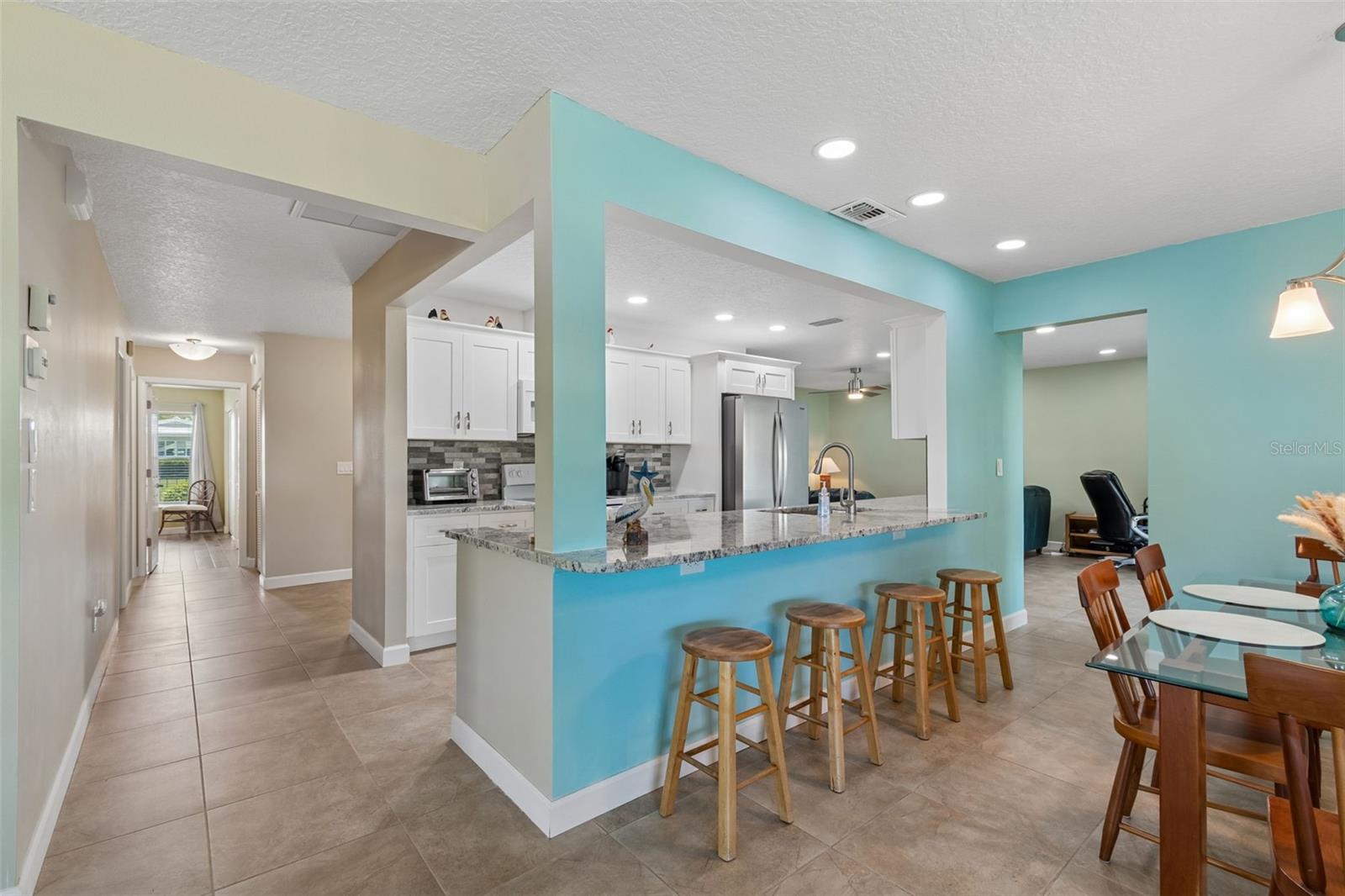 VILLAGE GREEN BRADENTON SEC 8 - Residential