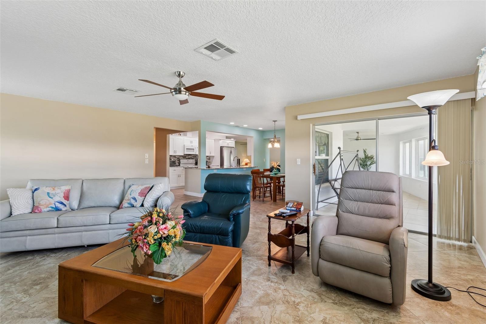 VILLAGE GREEN BRADENTON SEC 8 - Residential