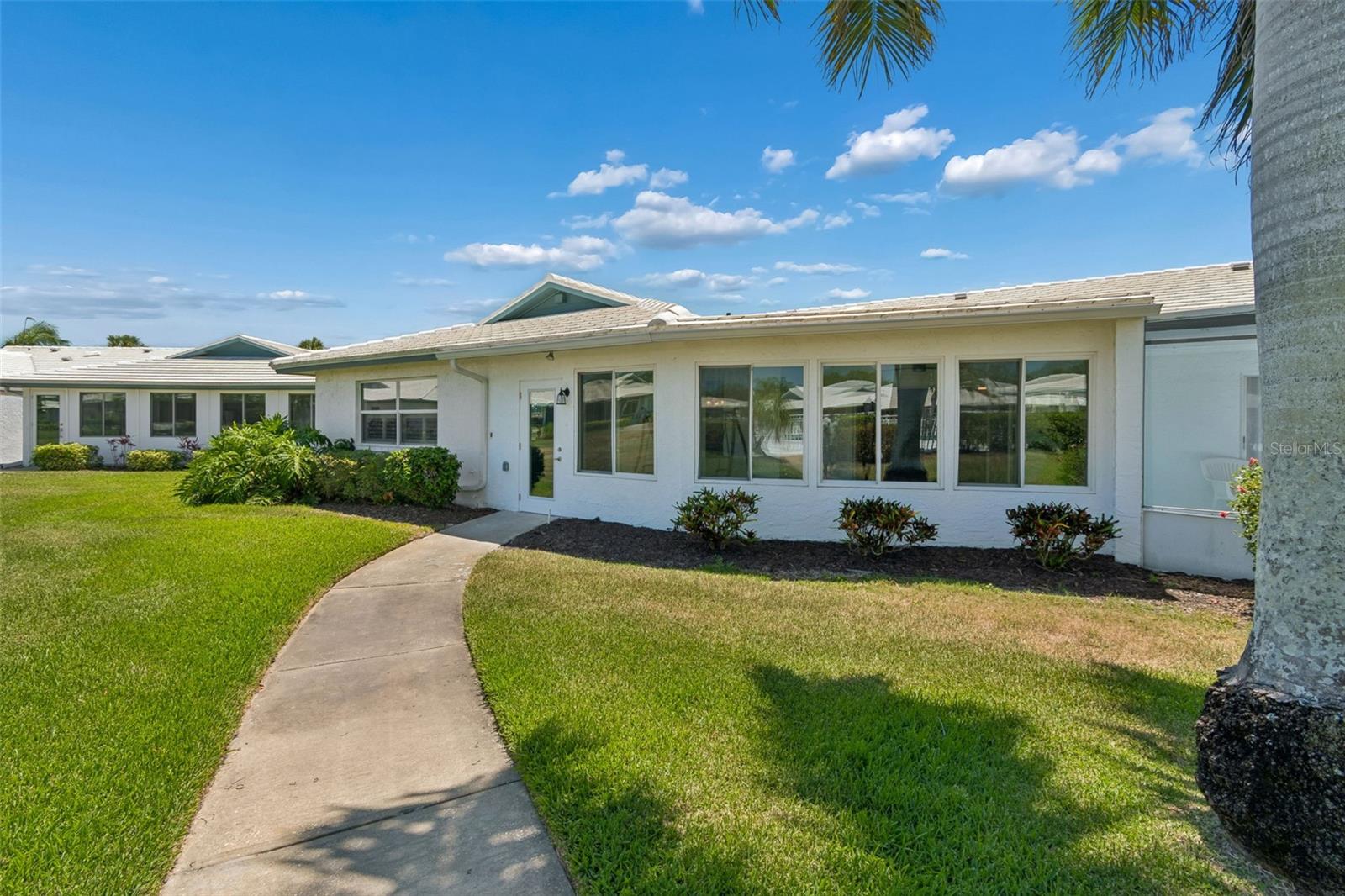 VILLAGE GREEN BRADENTON SEC 8 - Residential