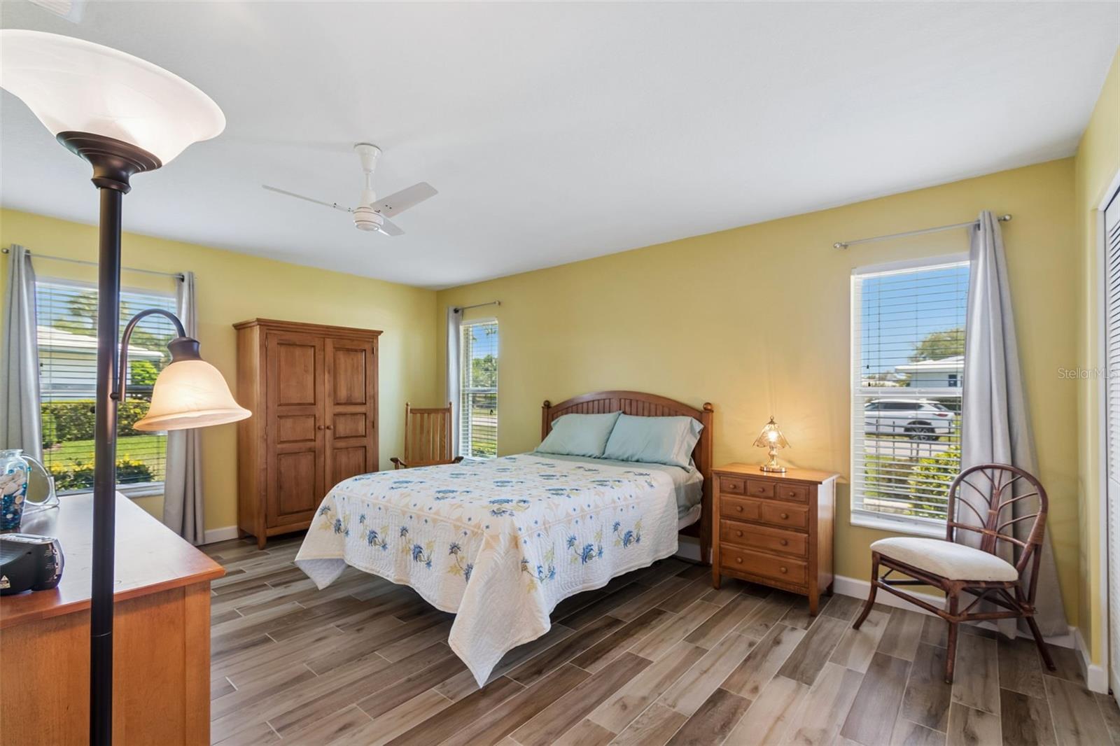 VILLAGE GREEN BRADENTON SEC 8 - Residential