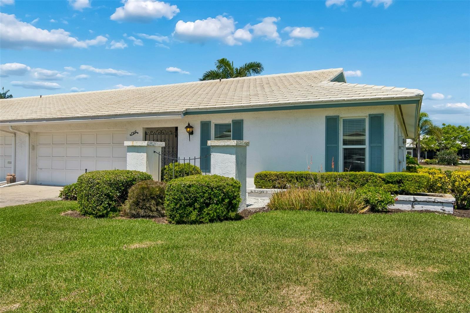 VILLAGE GREEN BRADENTON SEC 8 - Residential