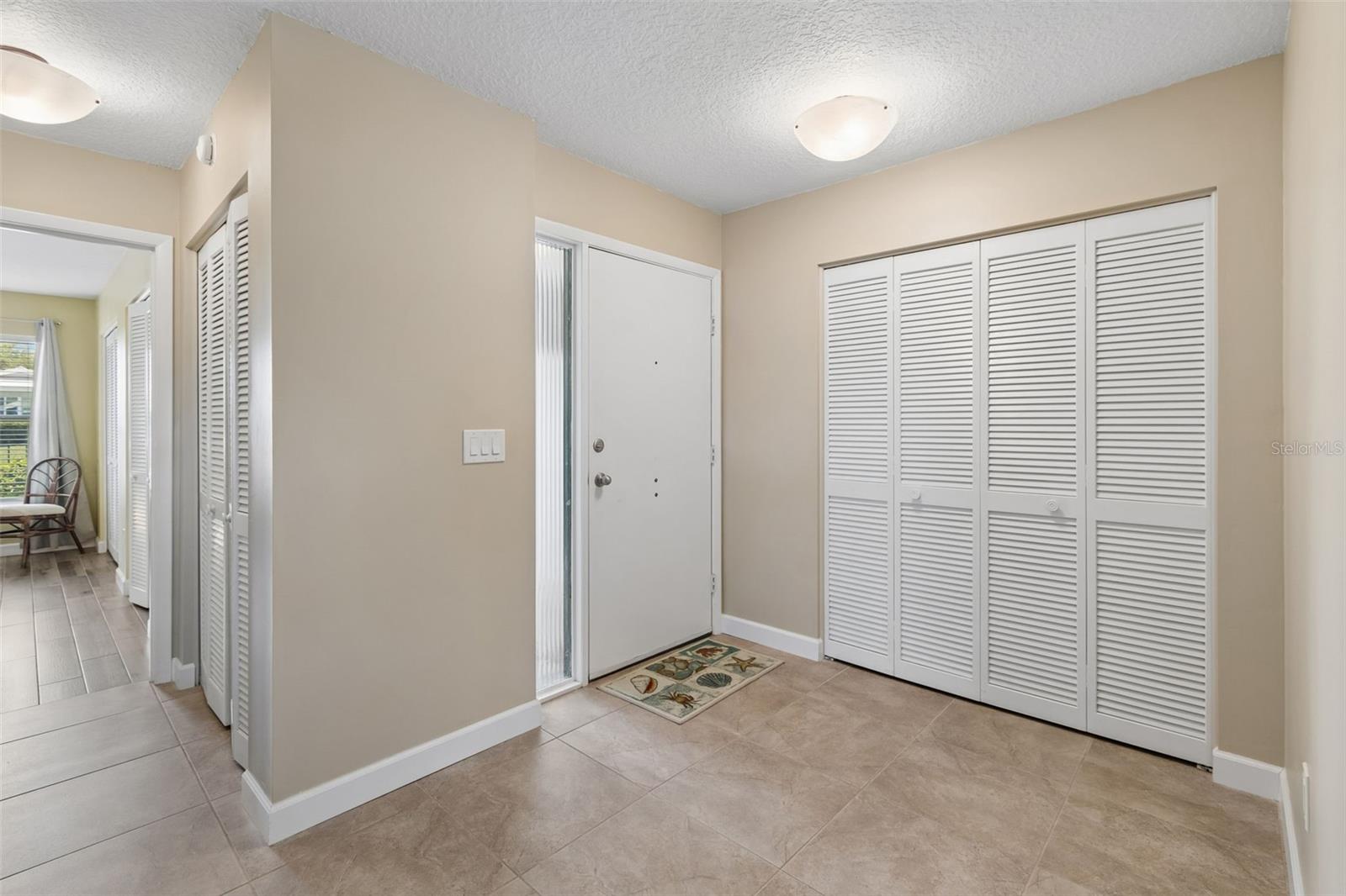 VILLAGE GREEN BRADENTON SEC 8 - Residential