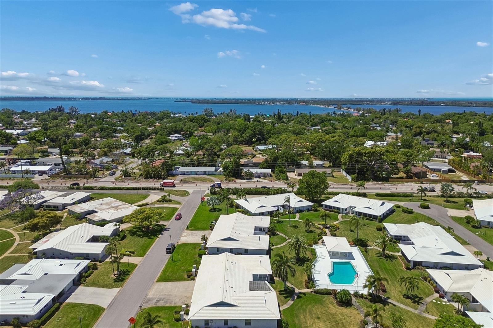 VILLAGE GREEN BRADENTON SEC 8 - Residential