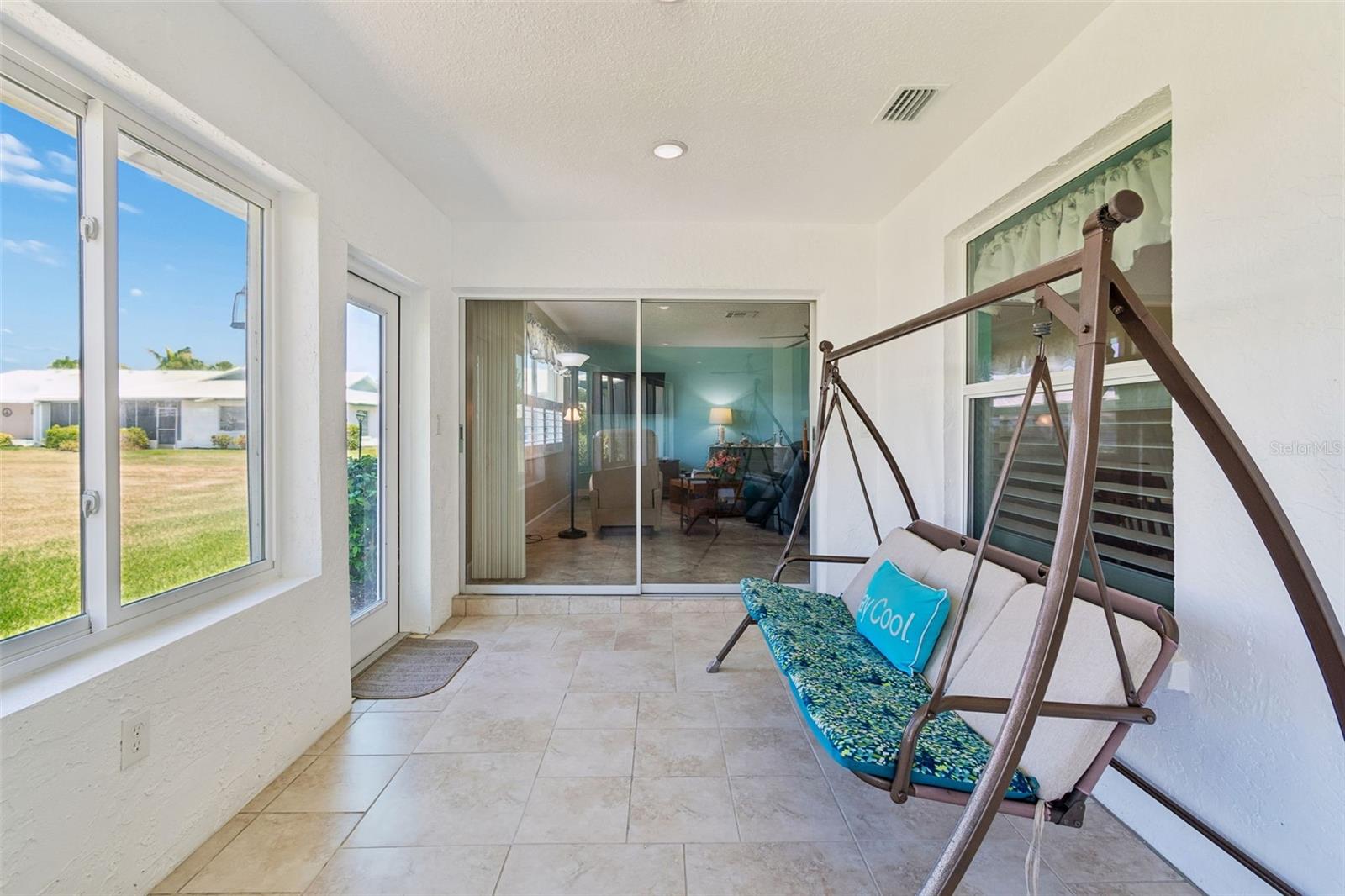 VILLAGE GREEN BRADENTON SEC 8 - Residential