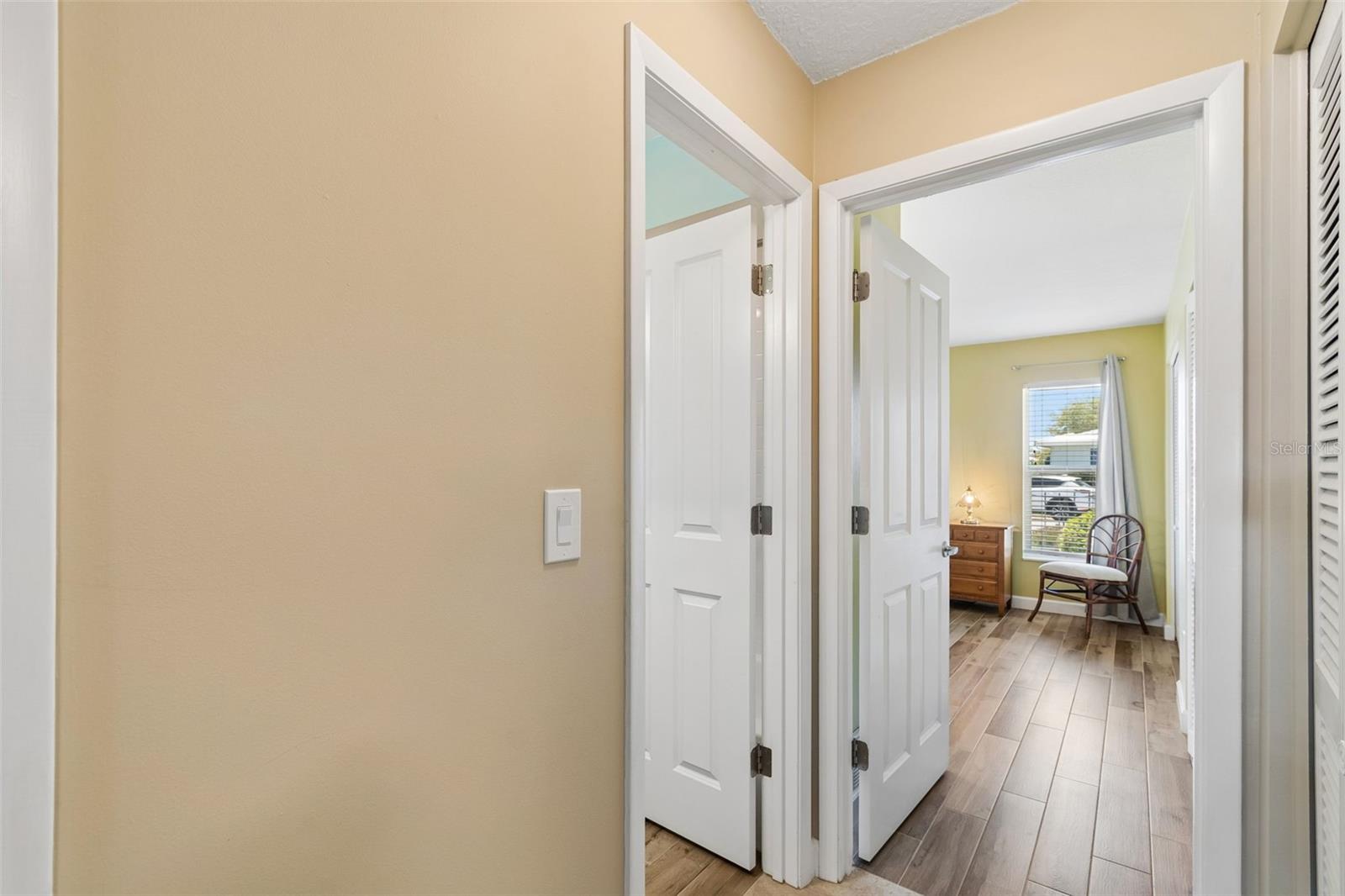 VILLAGE GREEN BRADENTON SEC 8 - Residential