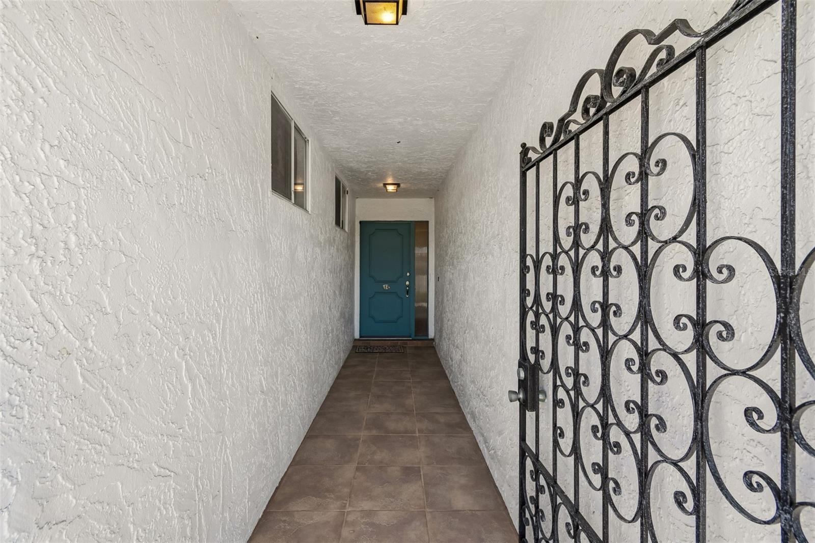 VILLAGE GREEN BRADENTON SEC 8 - Residential