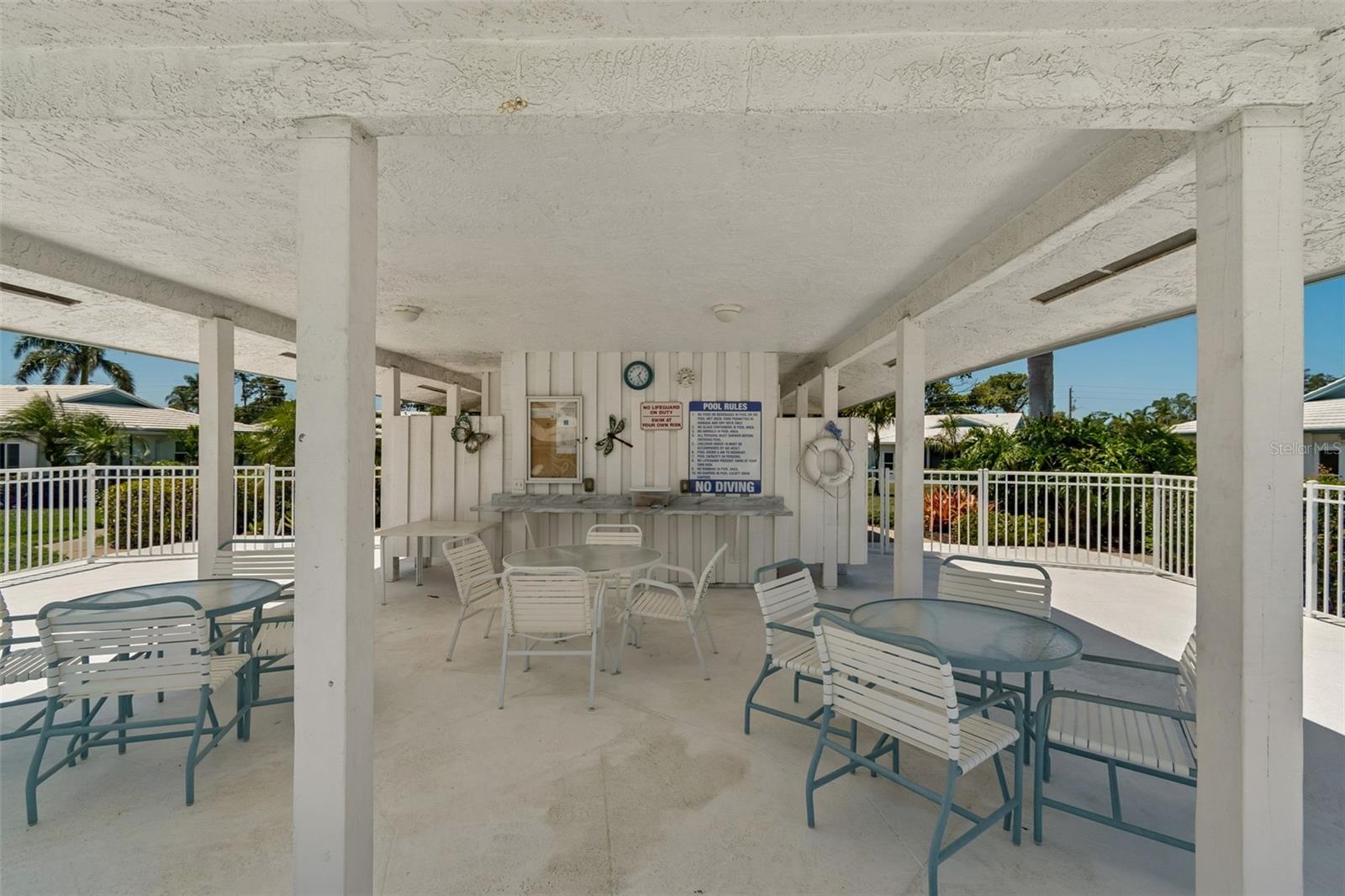 VILLAGE GREEN BRADENTON SEC 8 - Residential