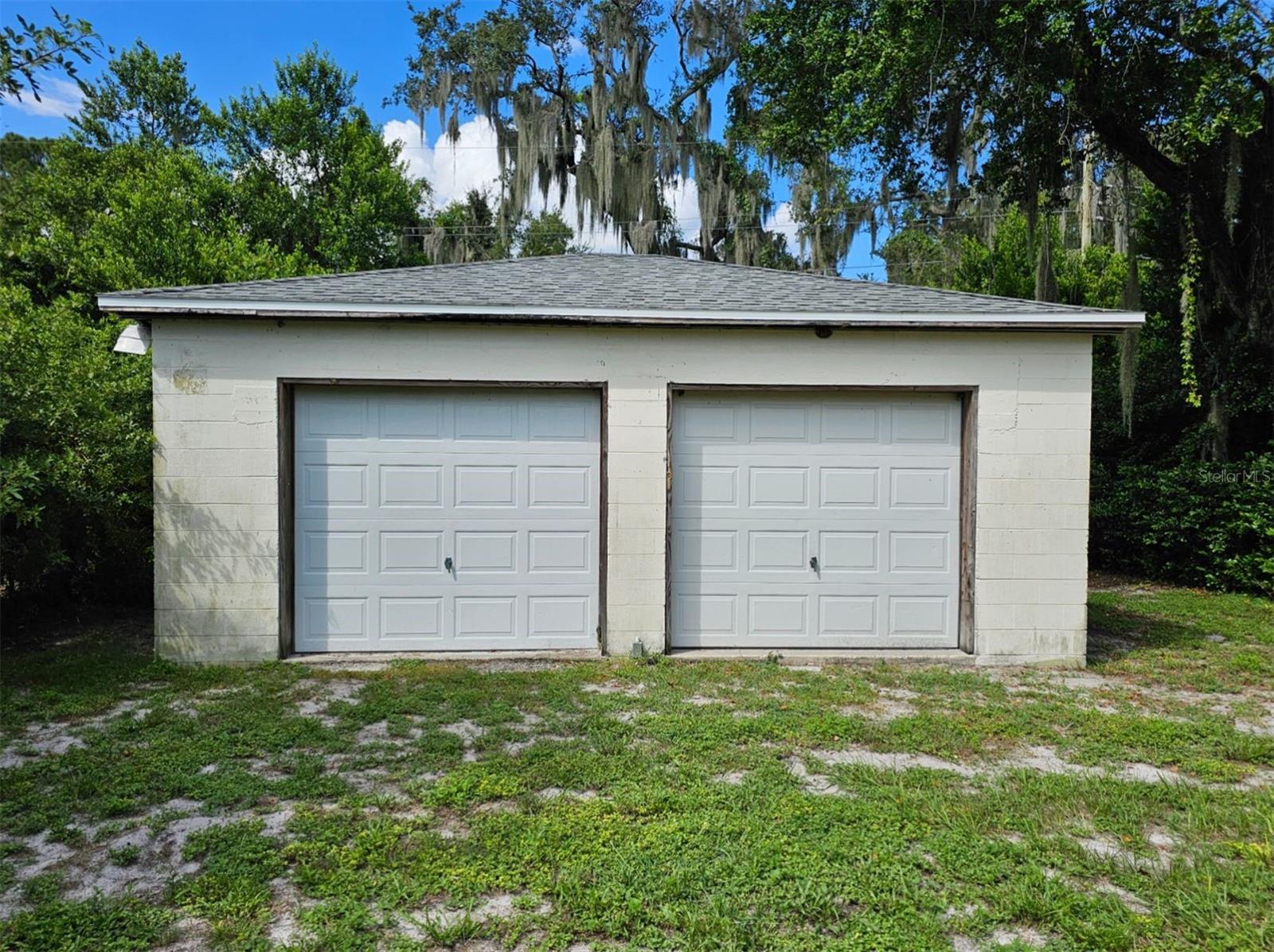 SHORE ACRES - Residential Lease