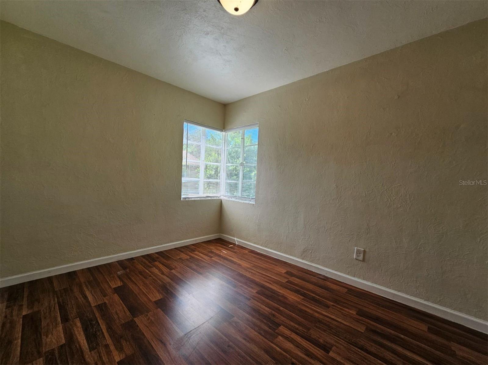 SHORE ACRES - Residential Lease