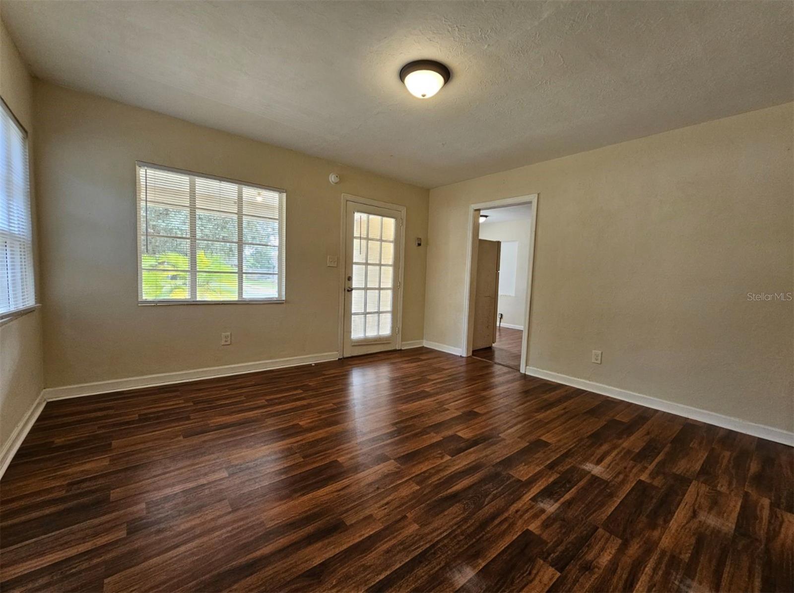 SHORE ACRES - Residential Lease