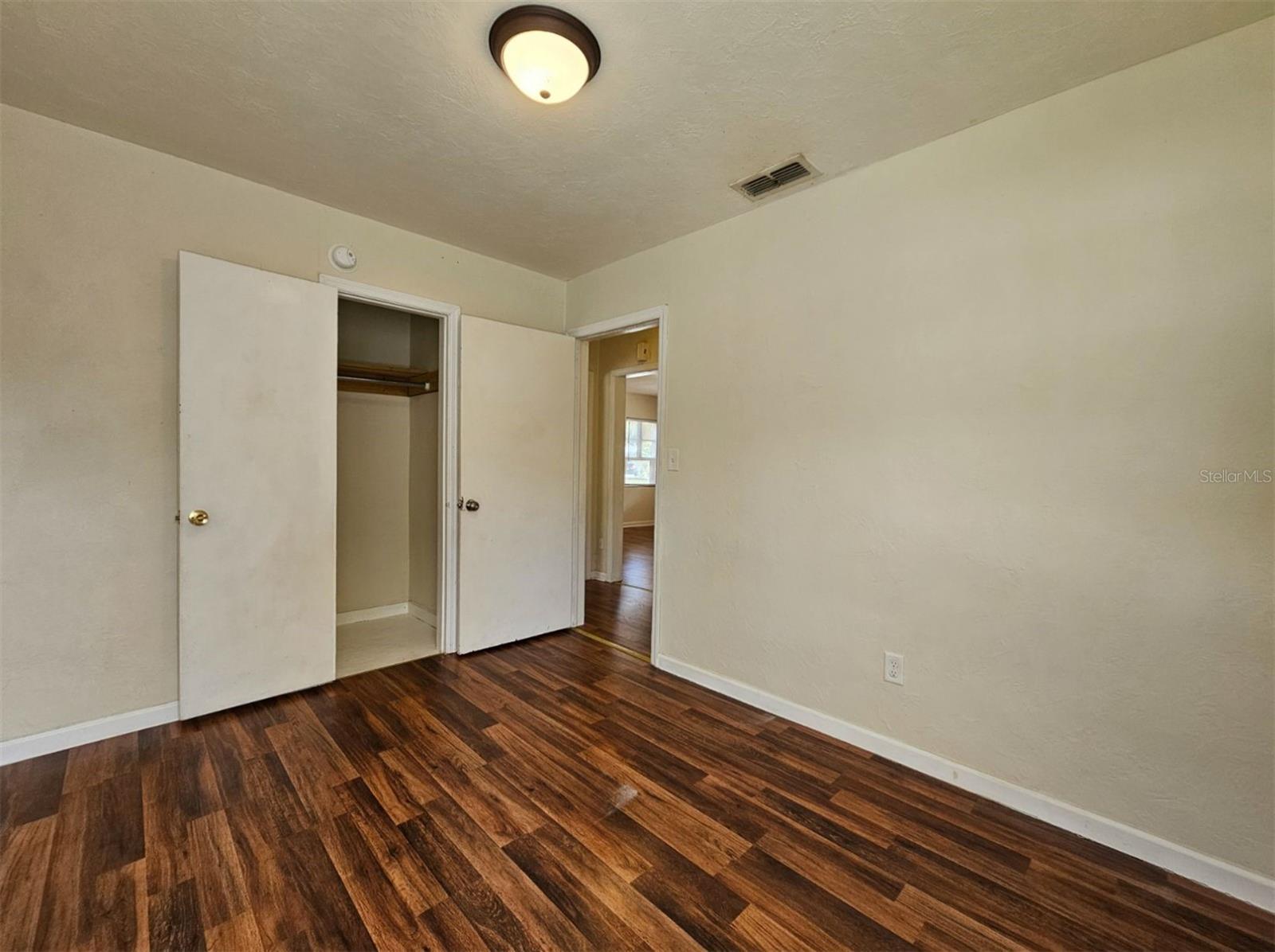 SHORE ACRES - Residential Lease
