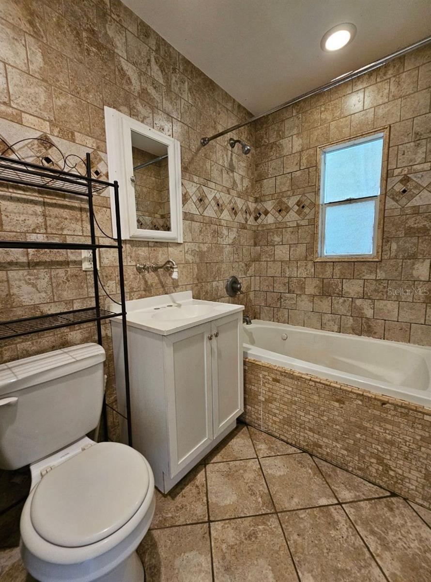 SHORE ACRES - Residential Lease