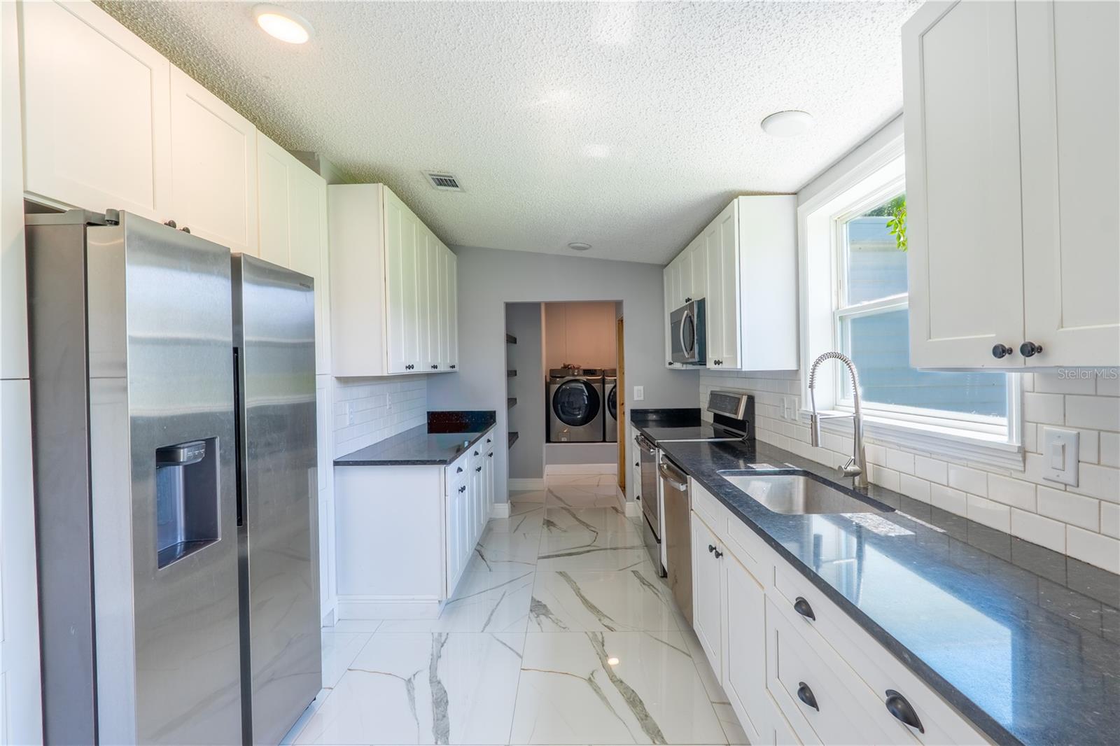 ACERAGE - Residential