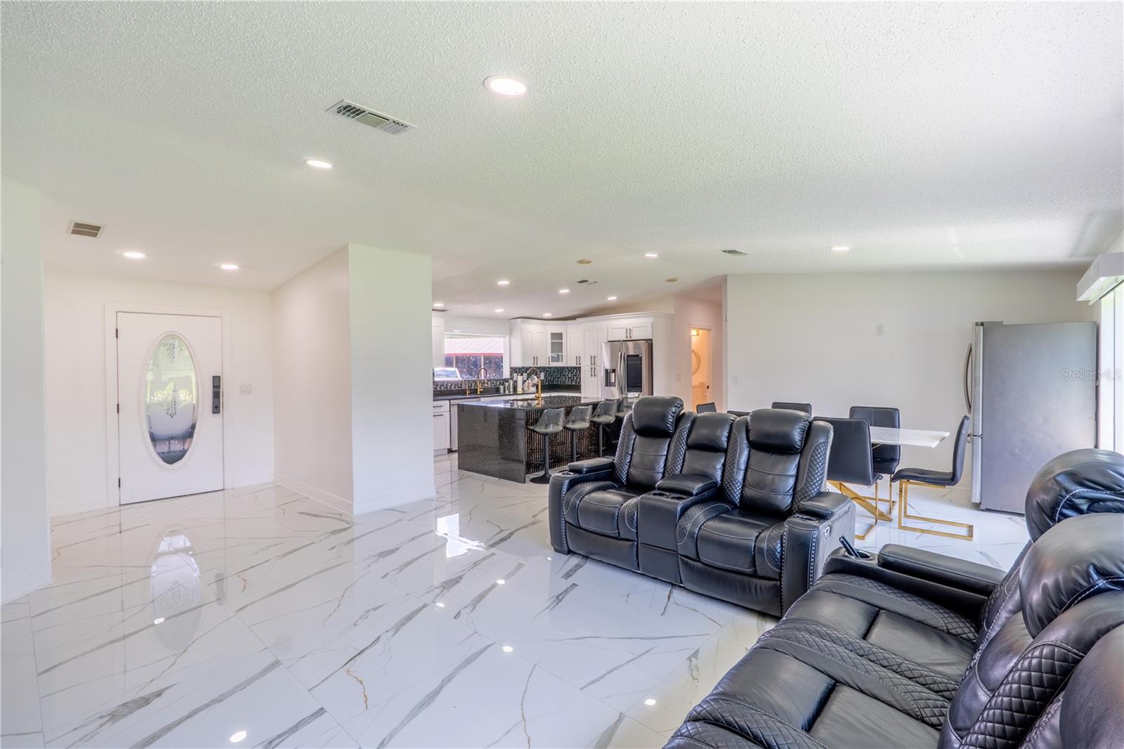ACERAGE - Residential