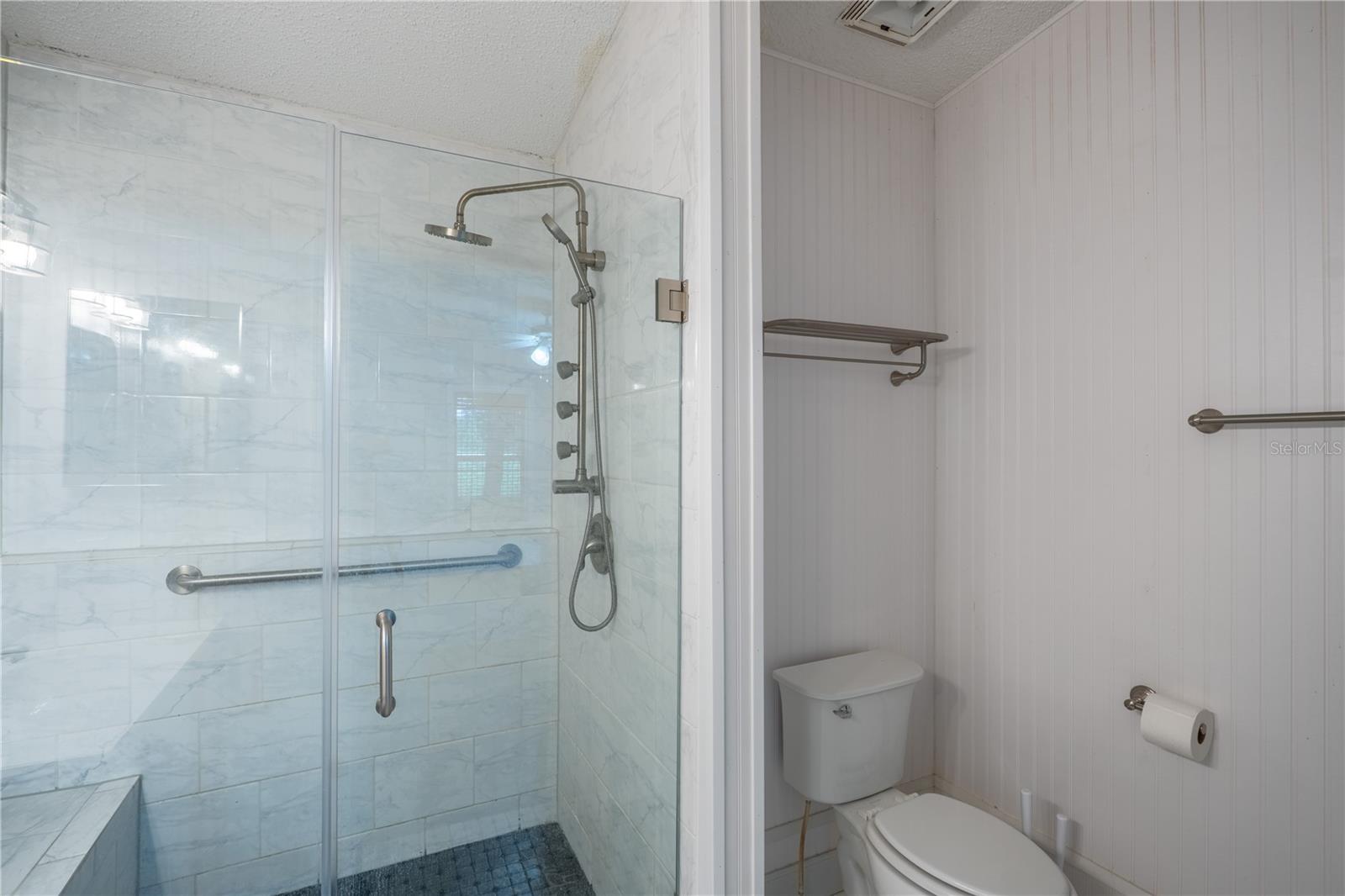 ACERAGE - Residential