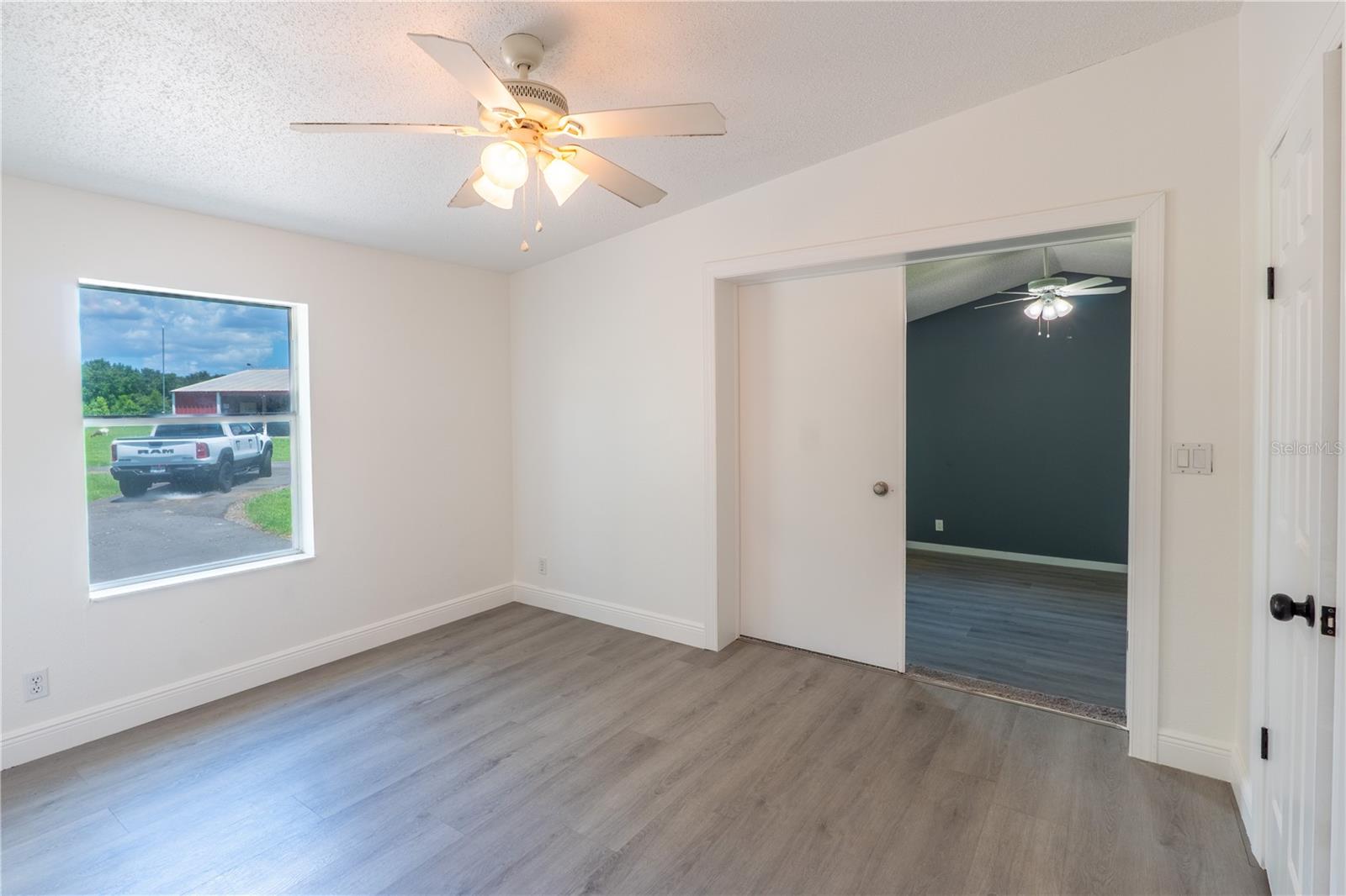 ACERAGE - Residential