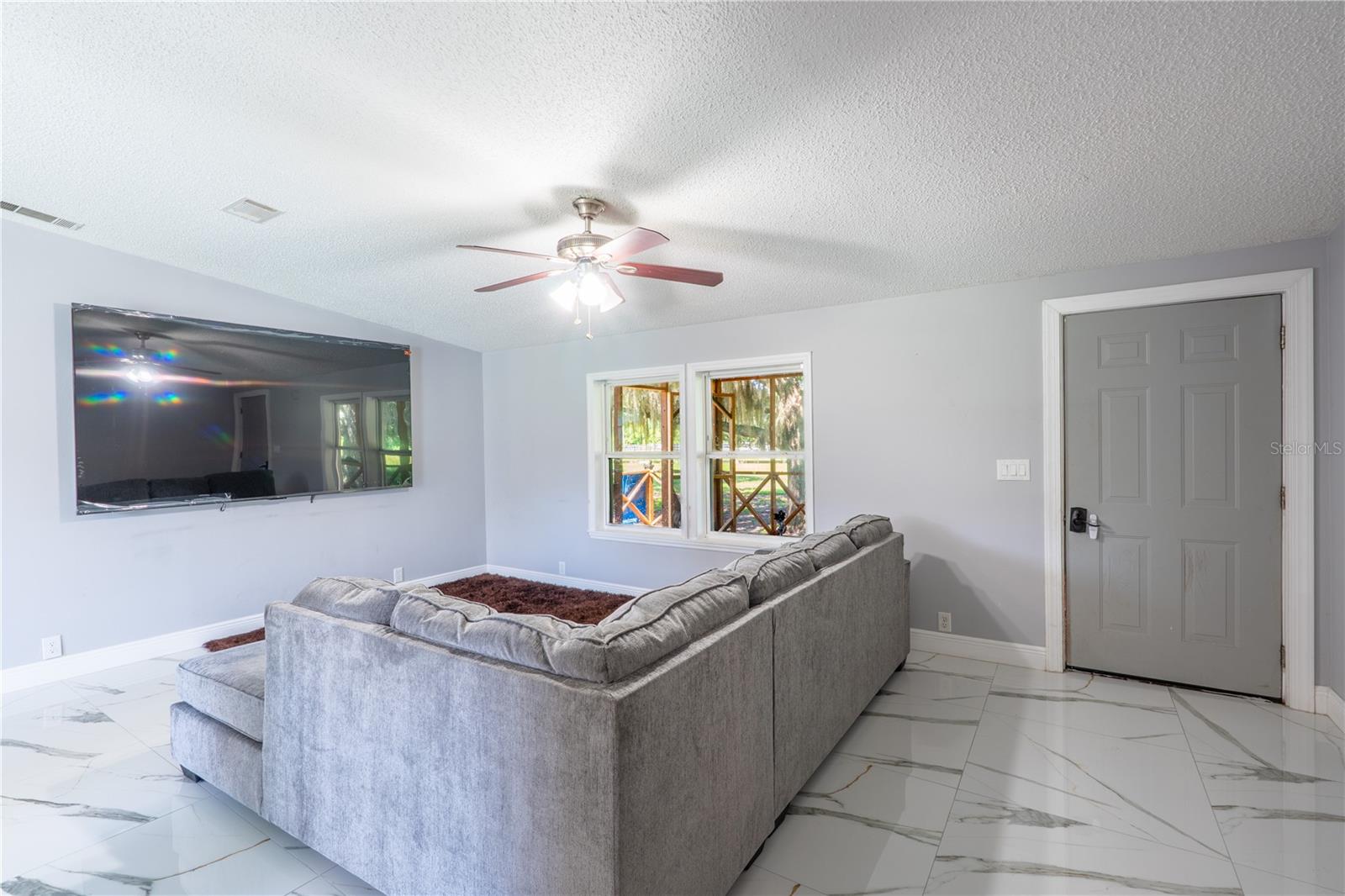 ACERAGE - Residential