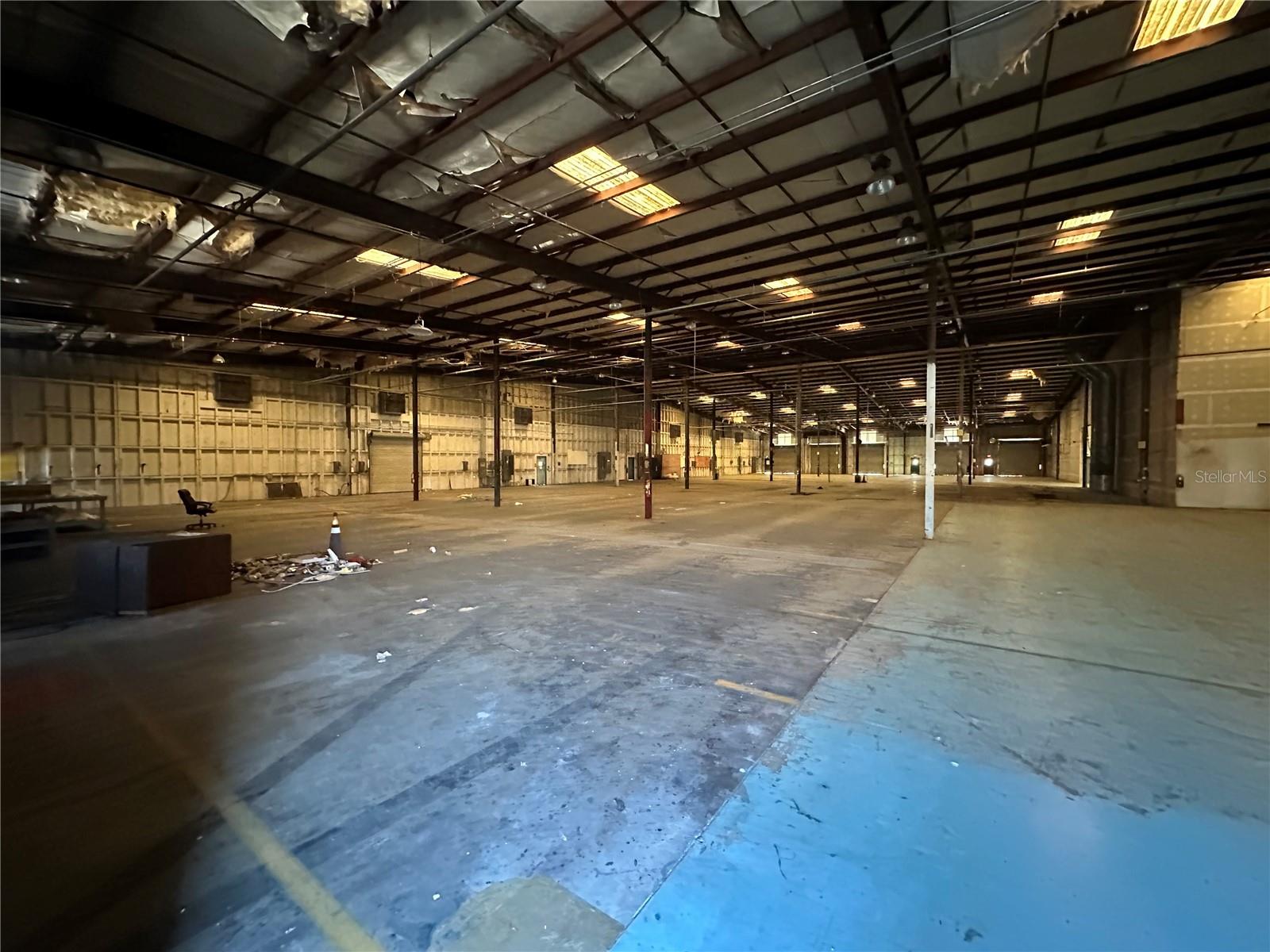 NEIGHBORHOOD 9919 - Commercial Sale