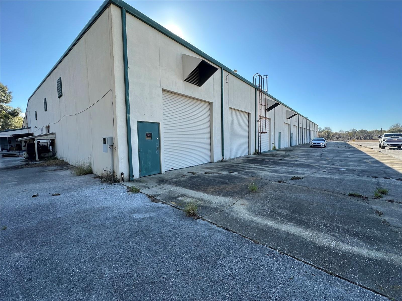 NEIGHBORHOOD 9919 - Commercial Sale