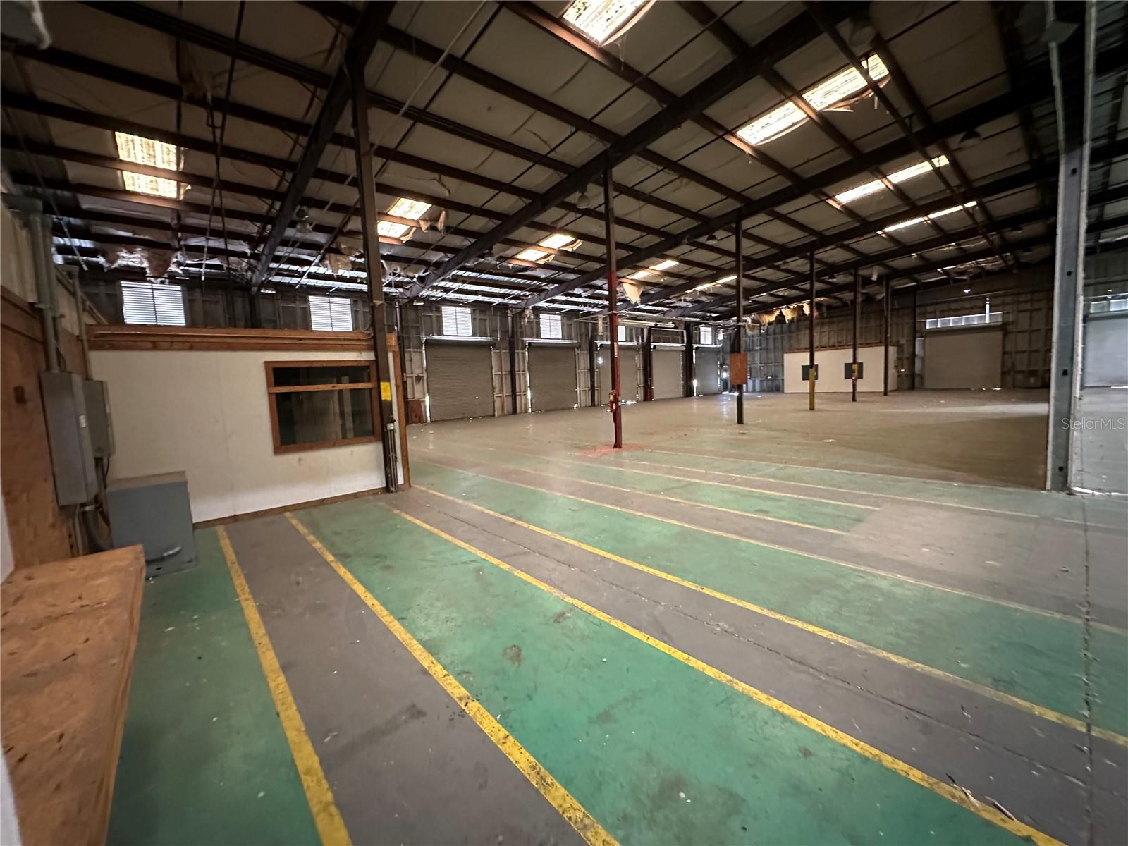 NEIGHBORHOOD 9919 - Commercial Sale