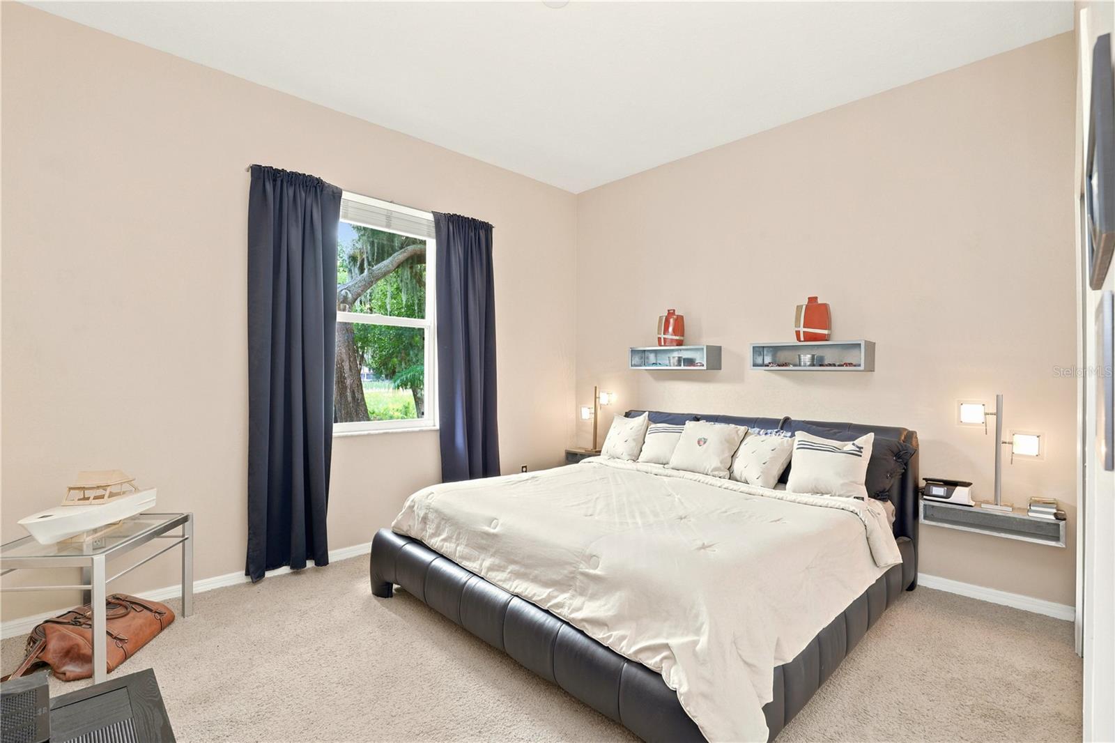 HEATHROW - Residential