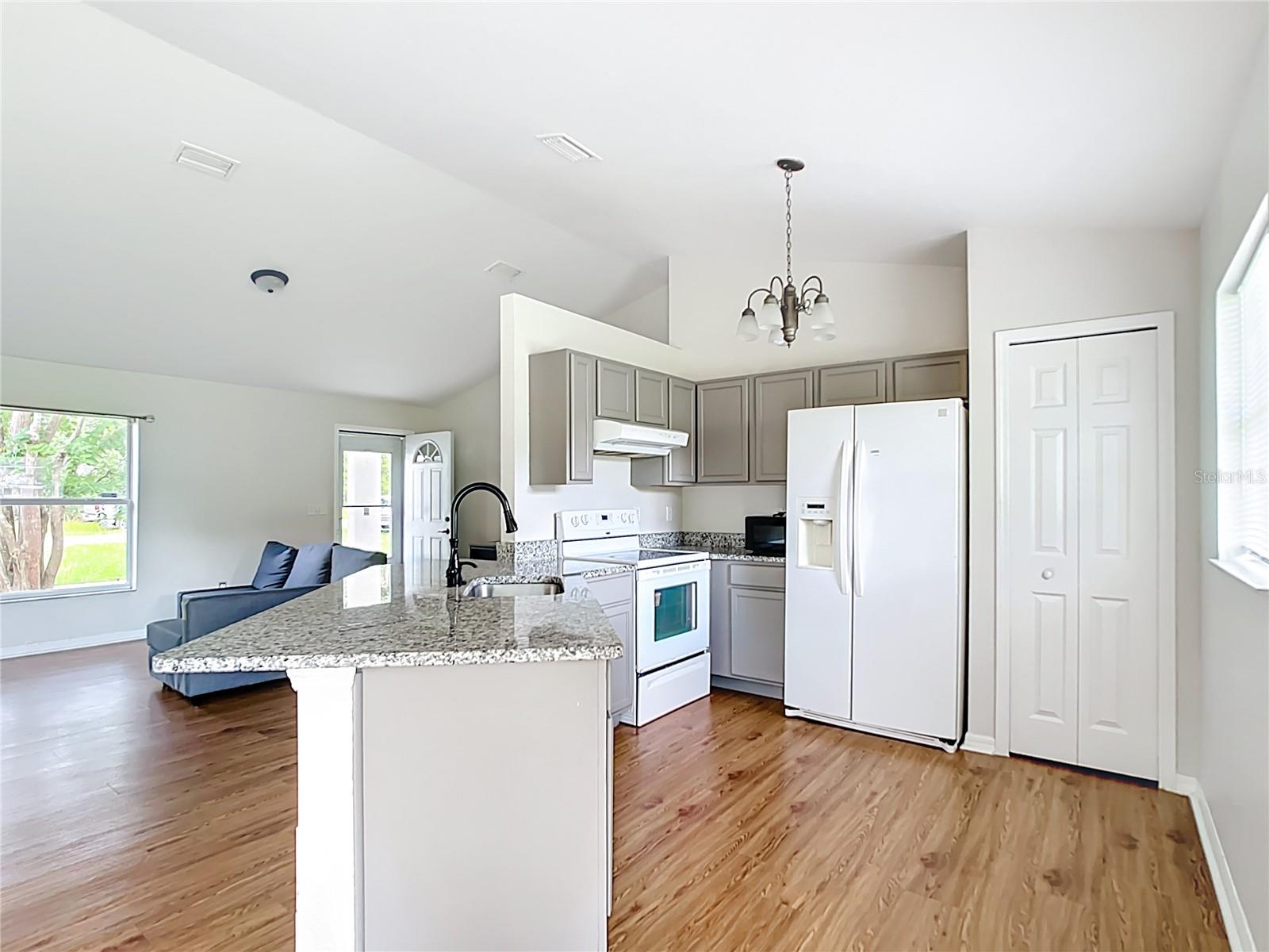 MARION OAKS UN 01 - Residential