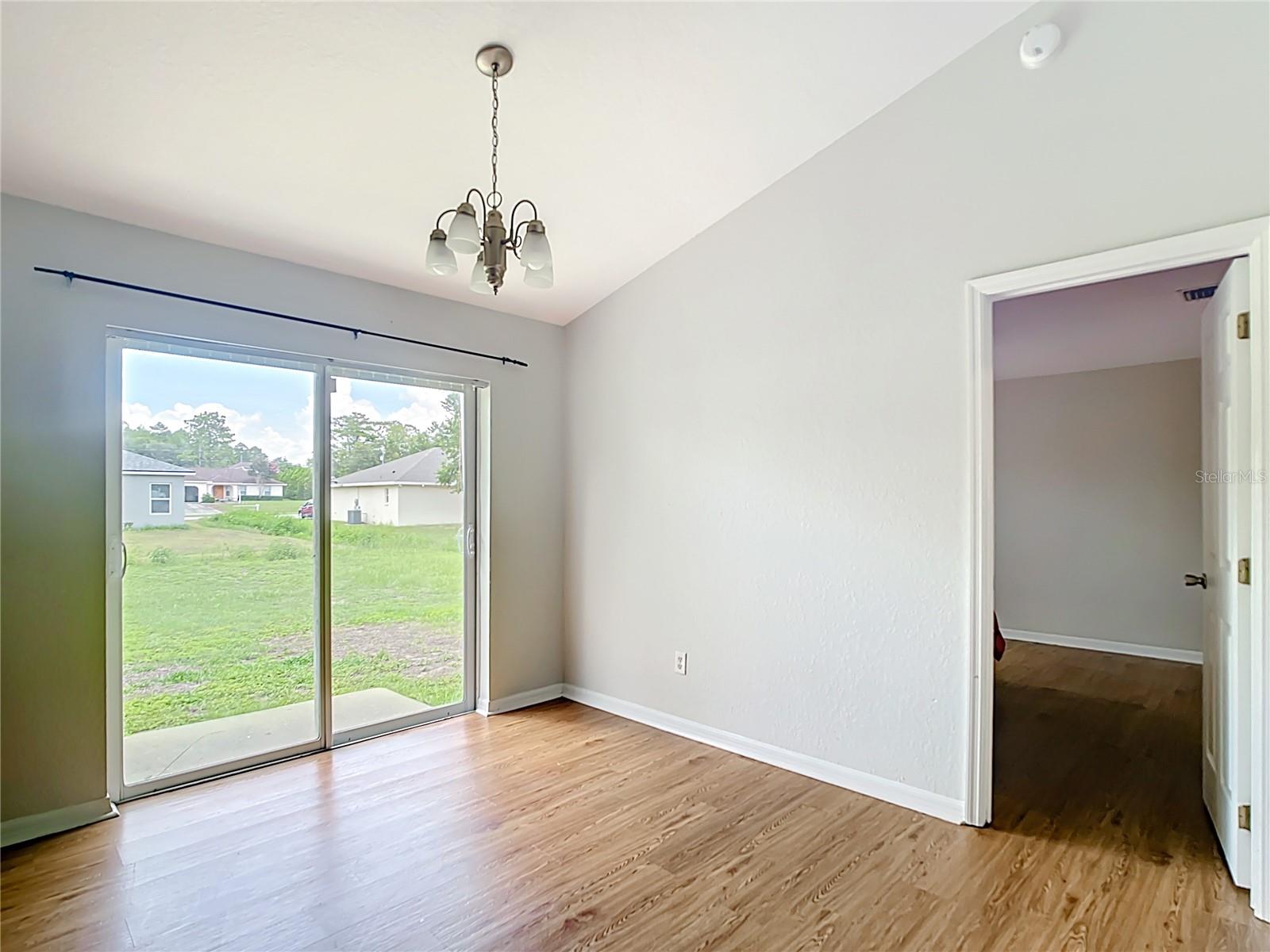 MARION OAKS UN 01 - Residential