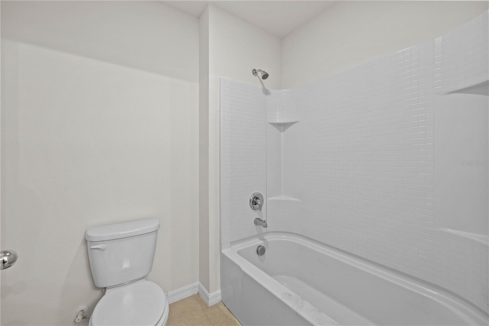 CALABAY AT TOWER LAKE PH 03 - Residential
