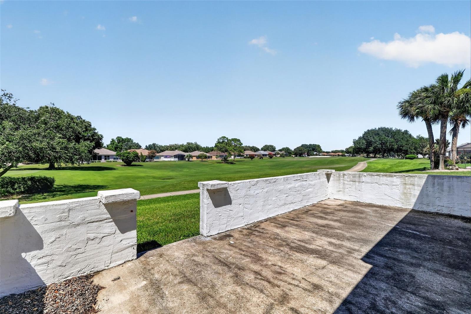 ON TOP OF THE WORLD - Residential