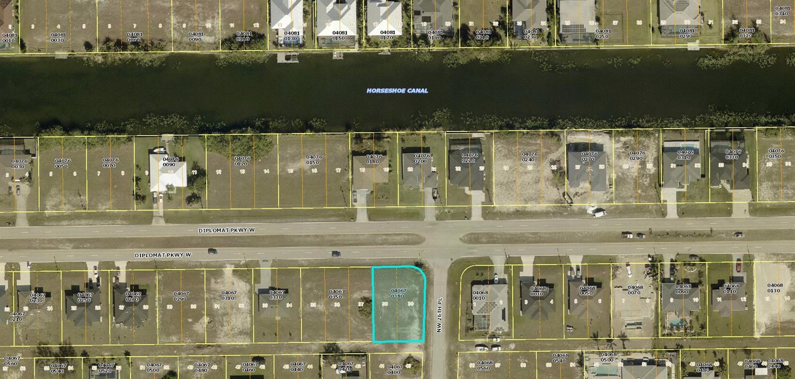 CAPE CORAL - Land
