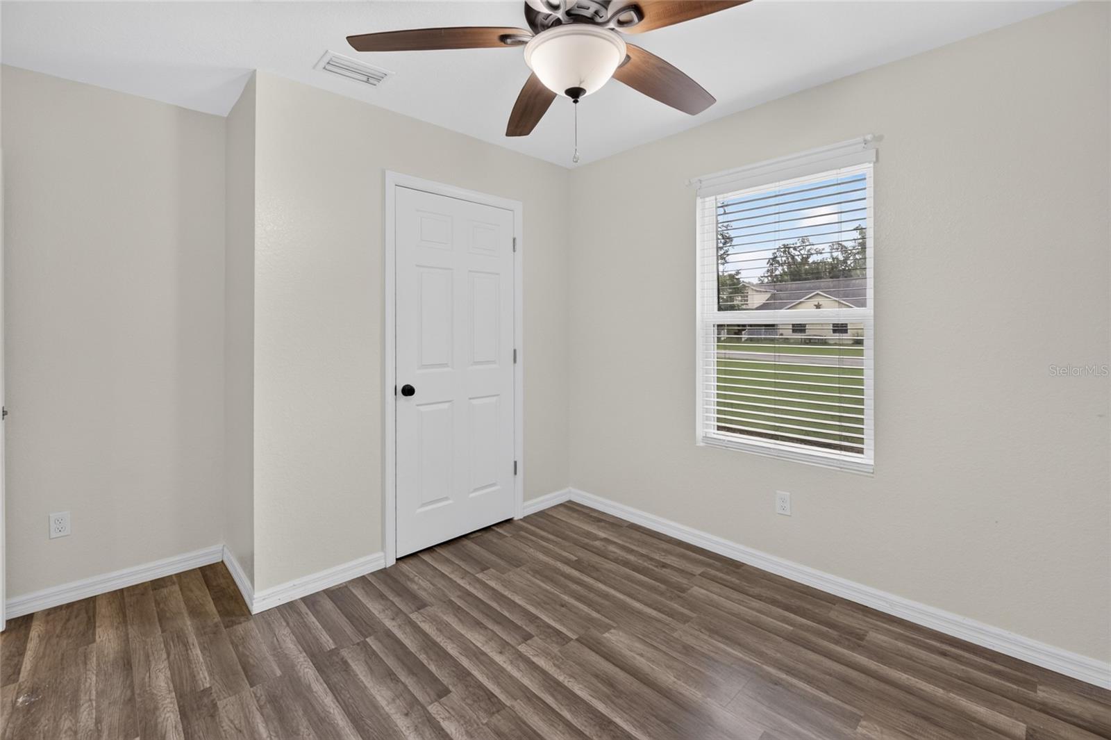 WOODS & LAKES - Residential