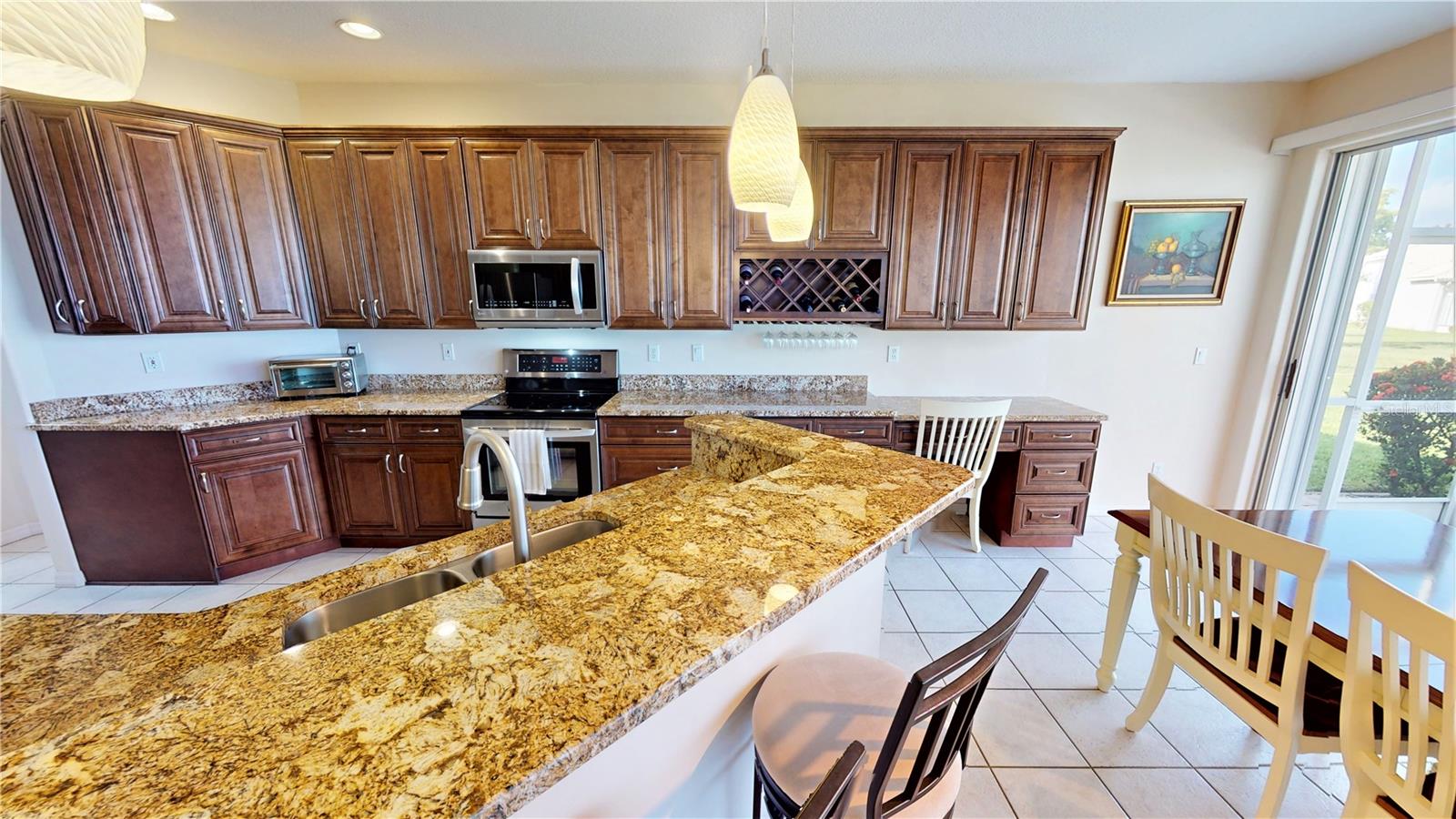 SEMINOLE LAKES - Residential